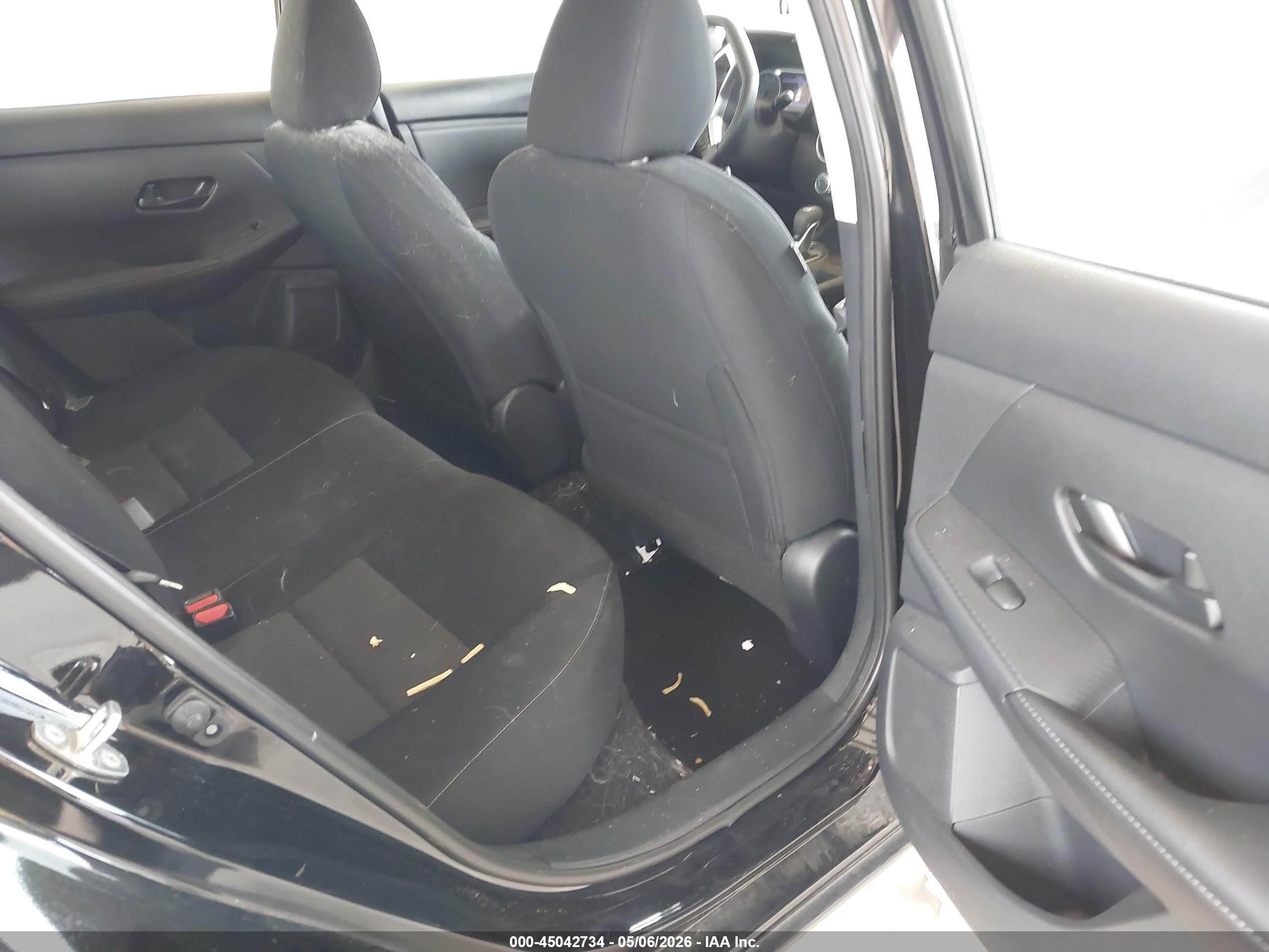 NISSAN SENTRA image 8