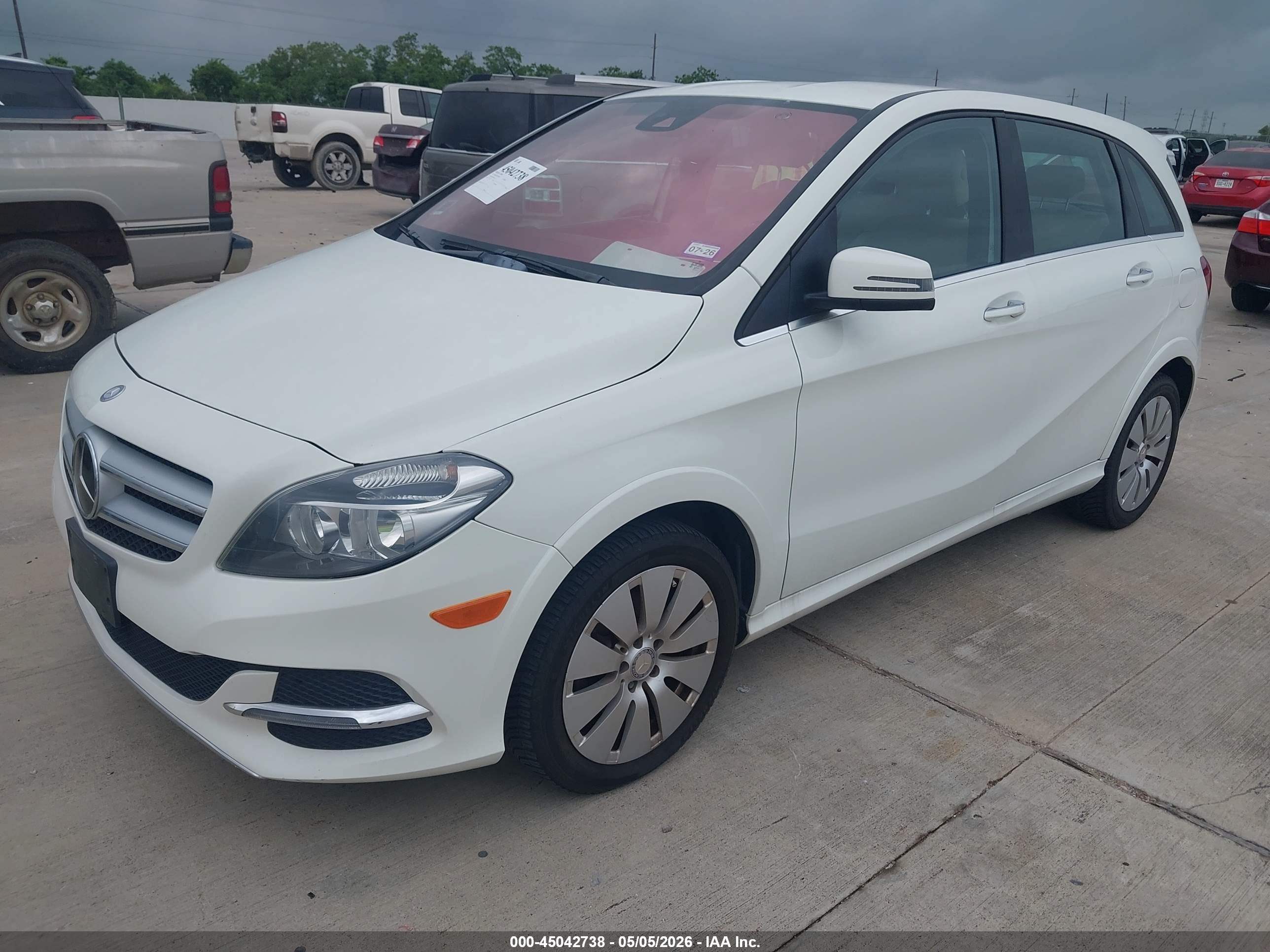 MERCEDES-BENZ B image 2