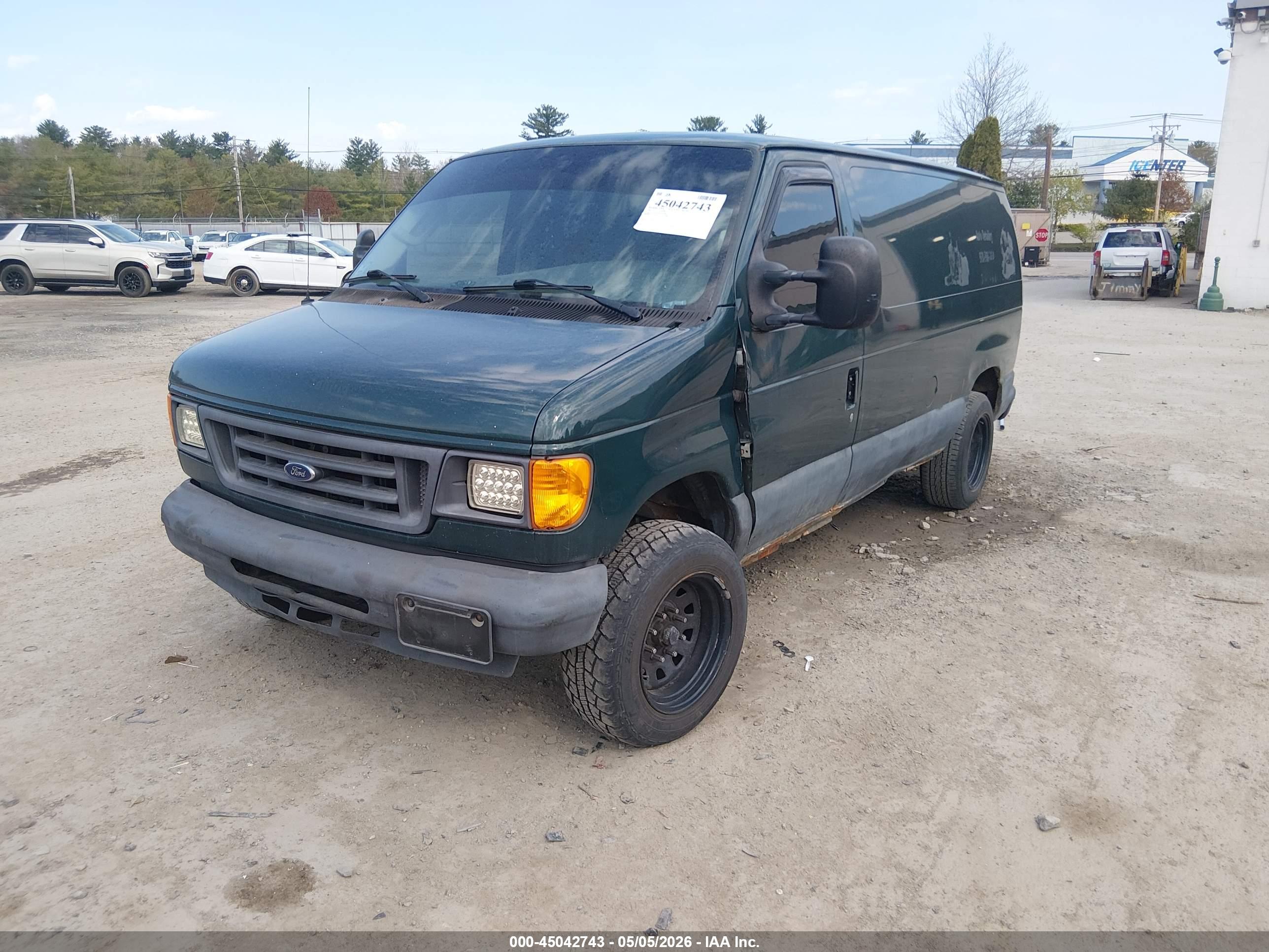 FORD E-150 image 2