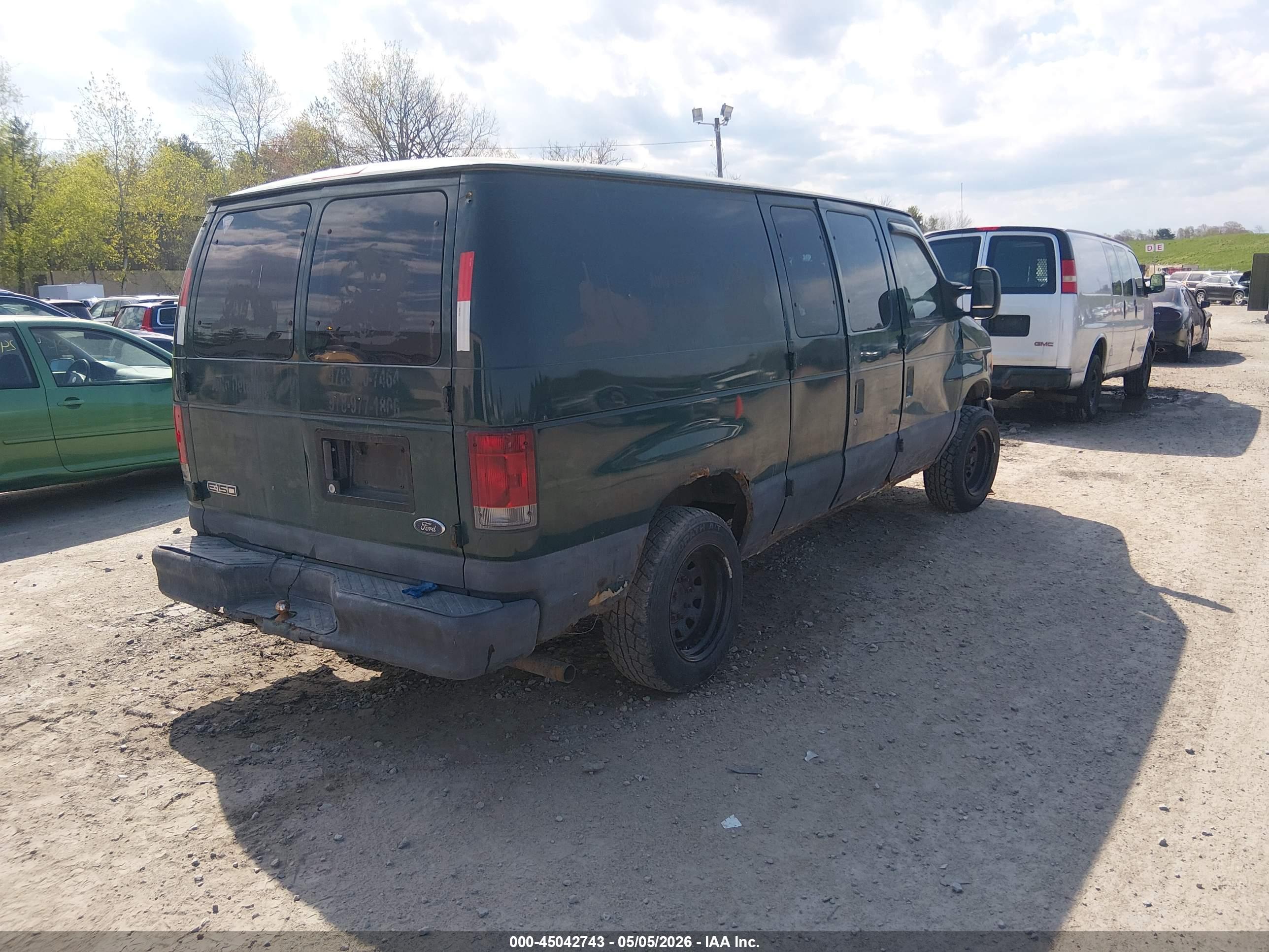FORD E-150 image 4