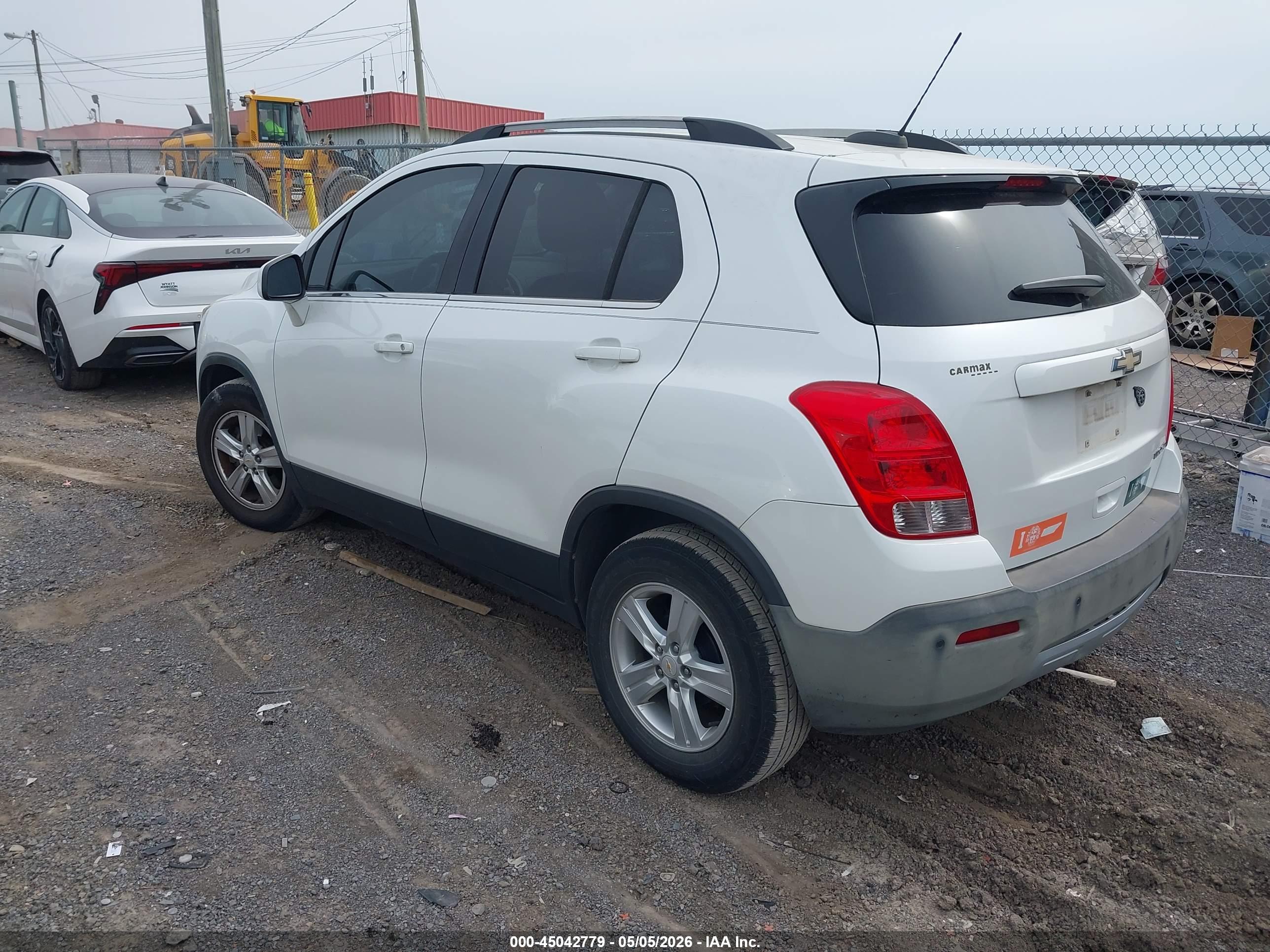 CHEVROLET TRAX image 3