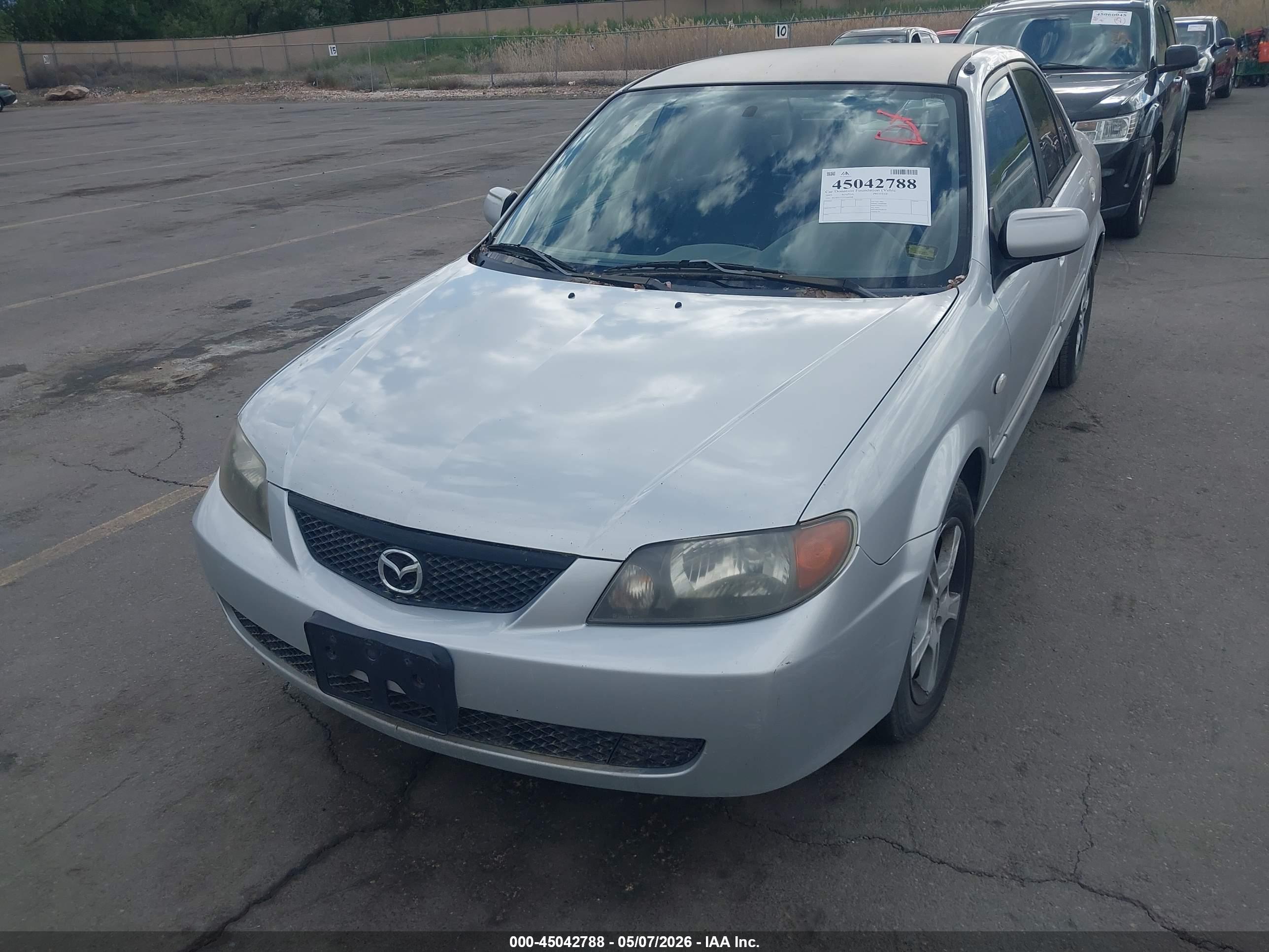 MAZDA PROTEGE image 6