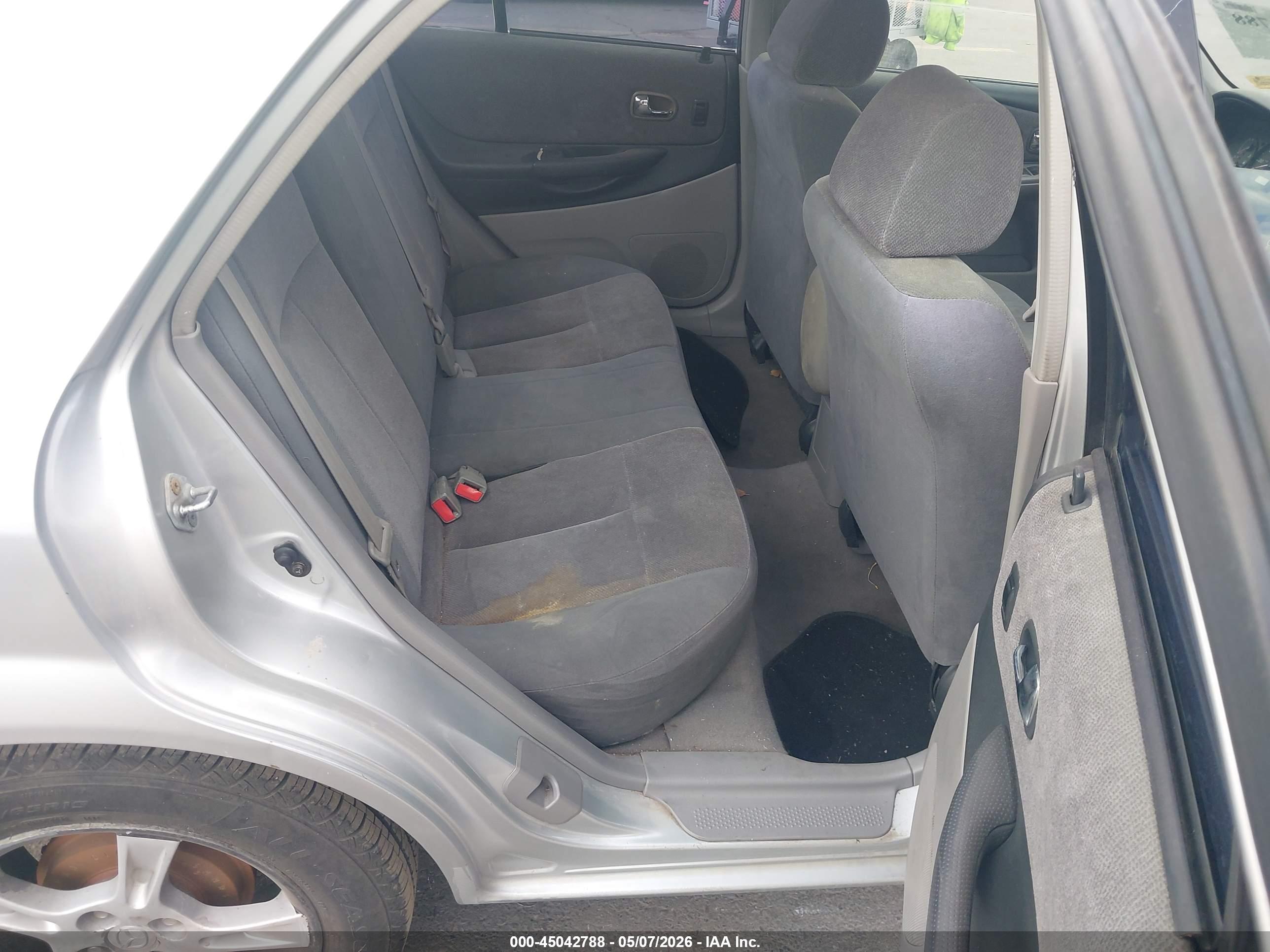 MAZDA PROTEGE image 8
