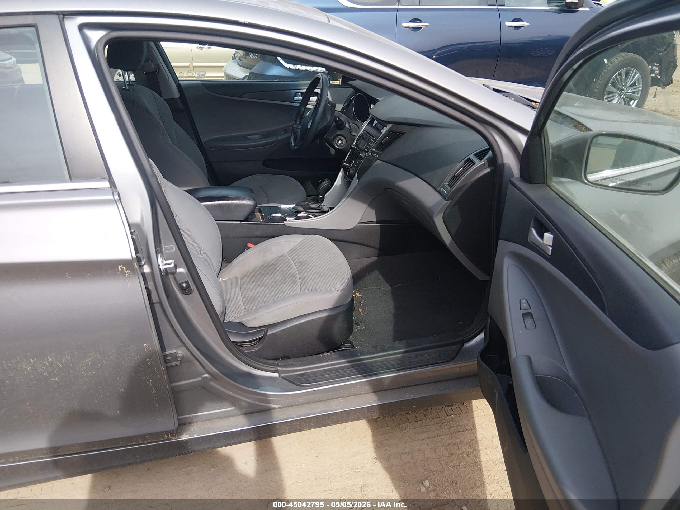 HYUNDAI SONATA image 5