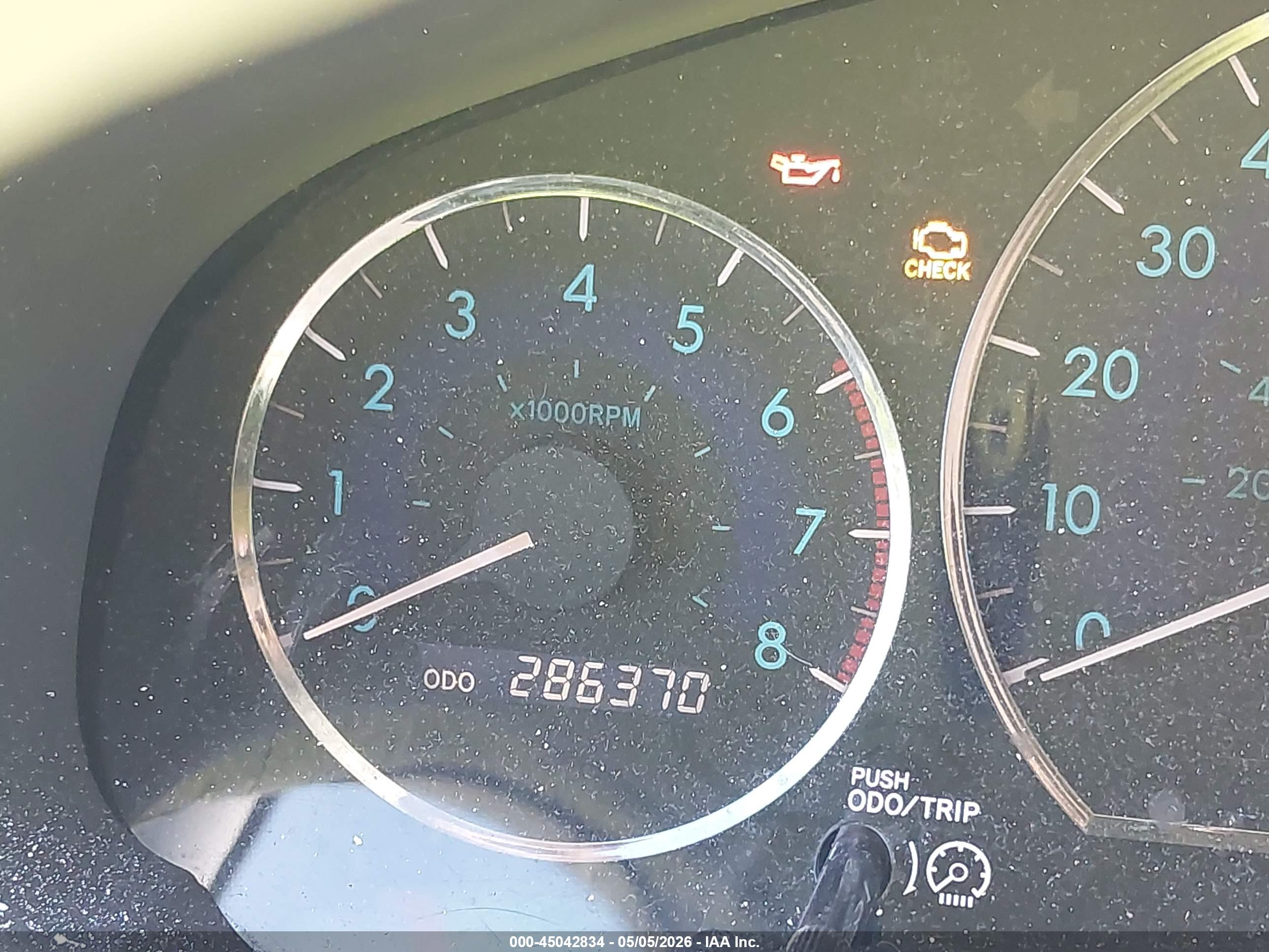 TOYOTA SIENNA image 7
