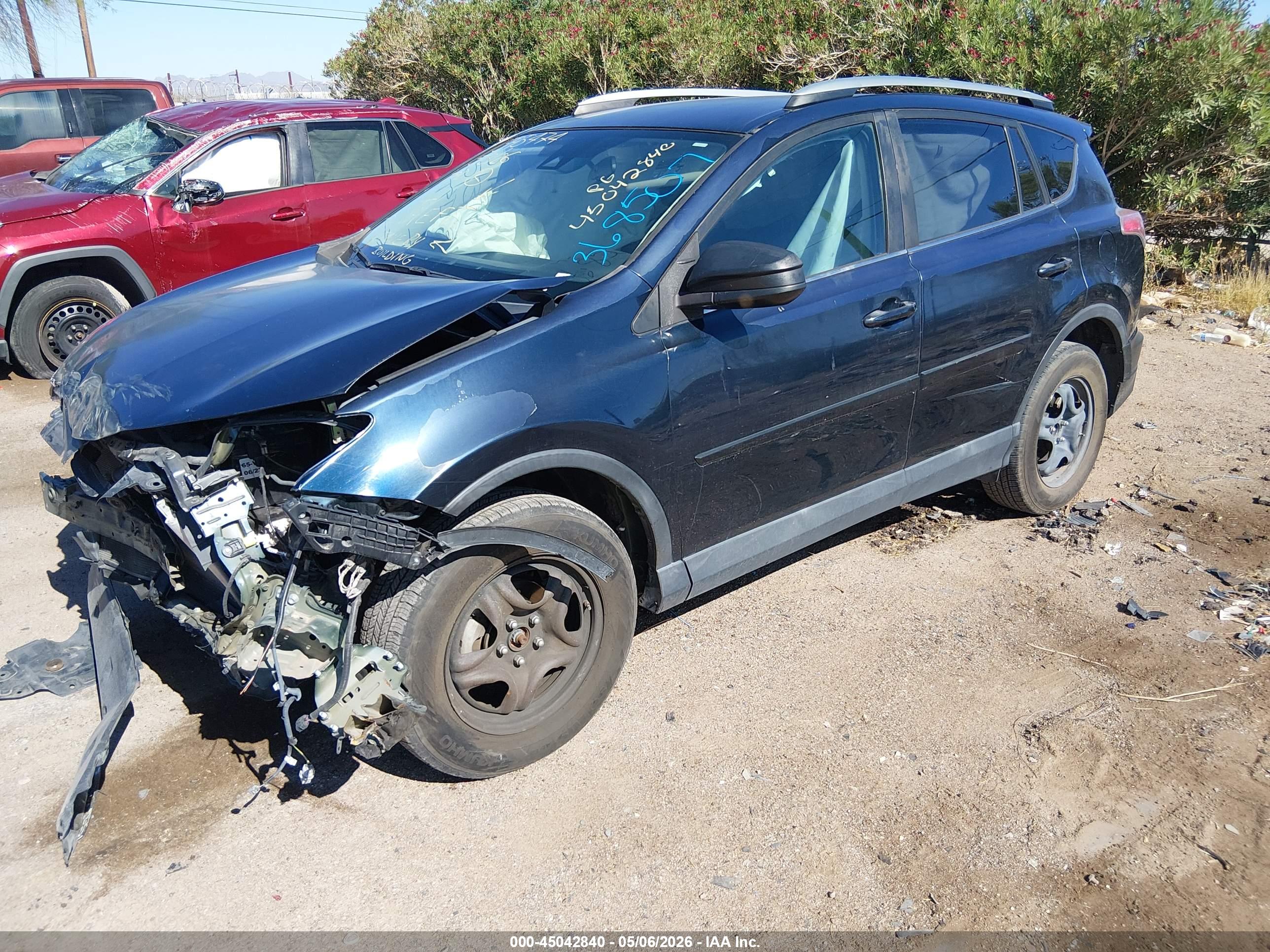 TOYOTA RAV4 image 2