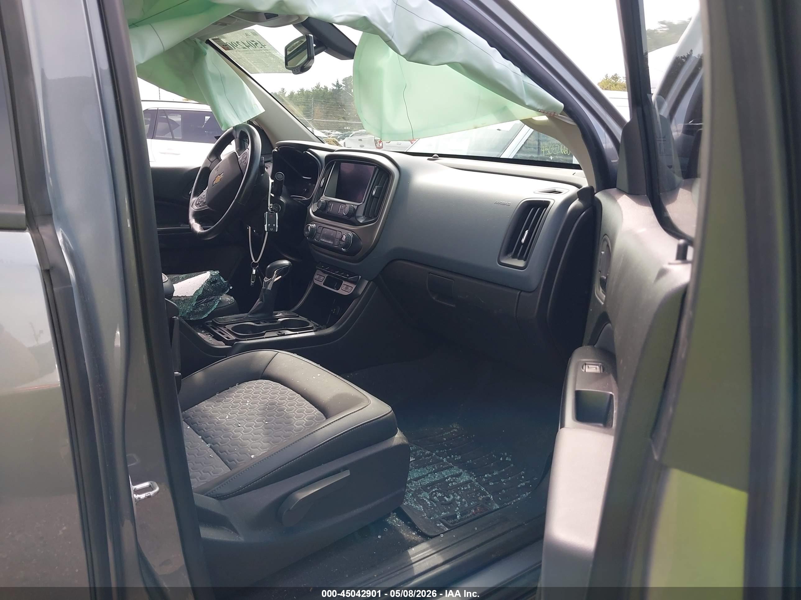 CHEVROLET COLORADO image 5