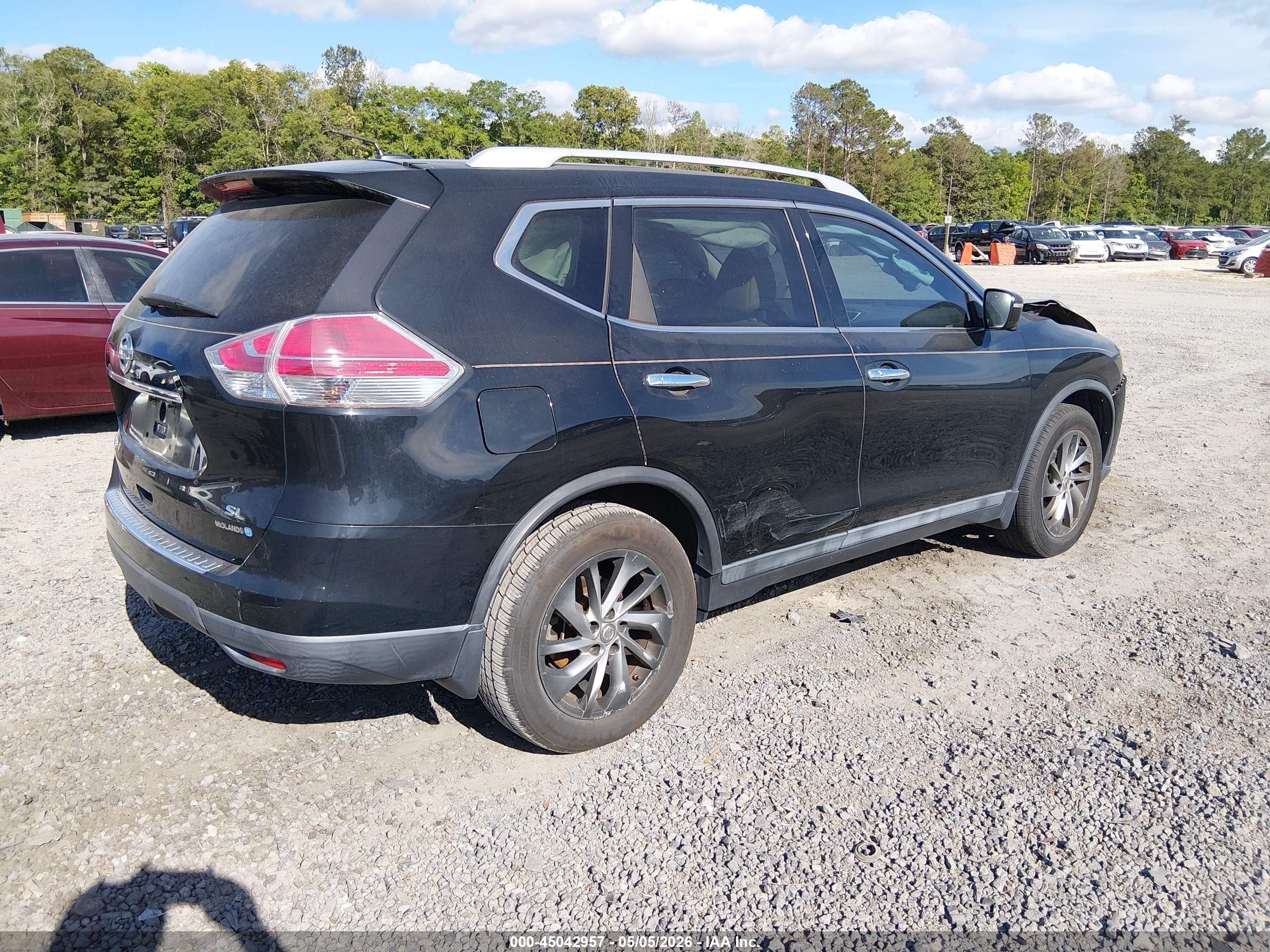 NISSAN ROGUE image 4
