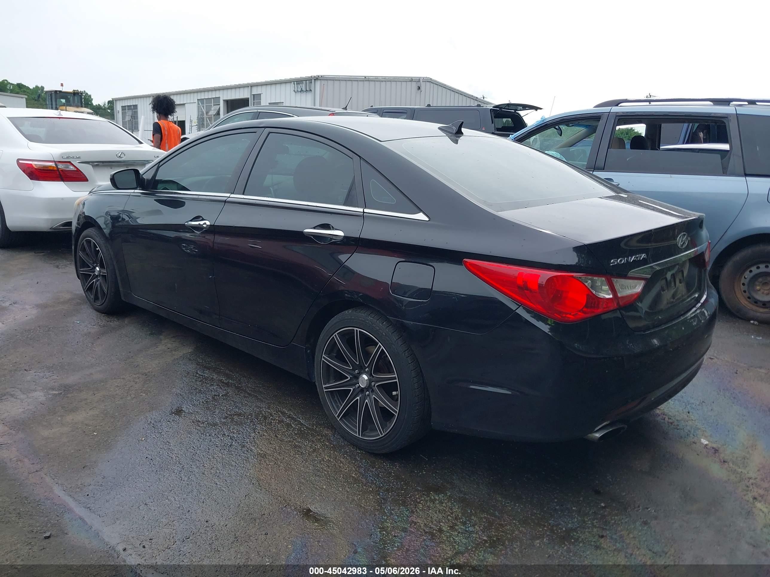 HYUNDAI SONATA image 3
