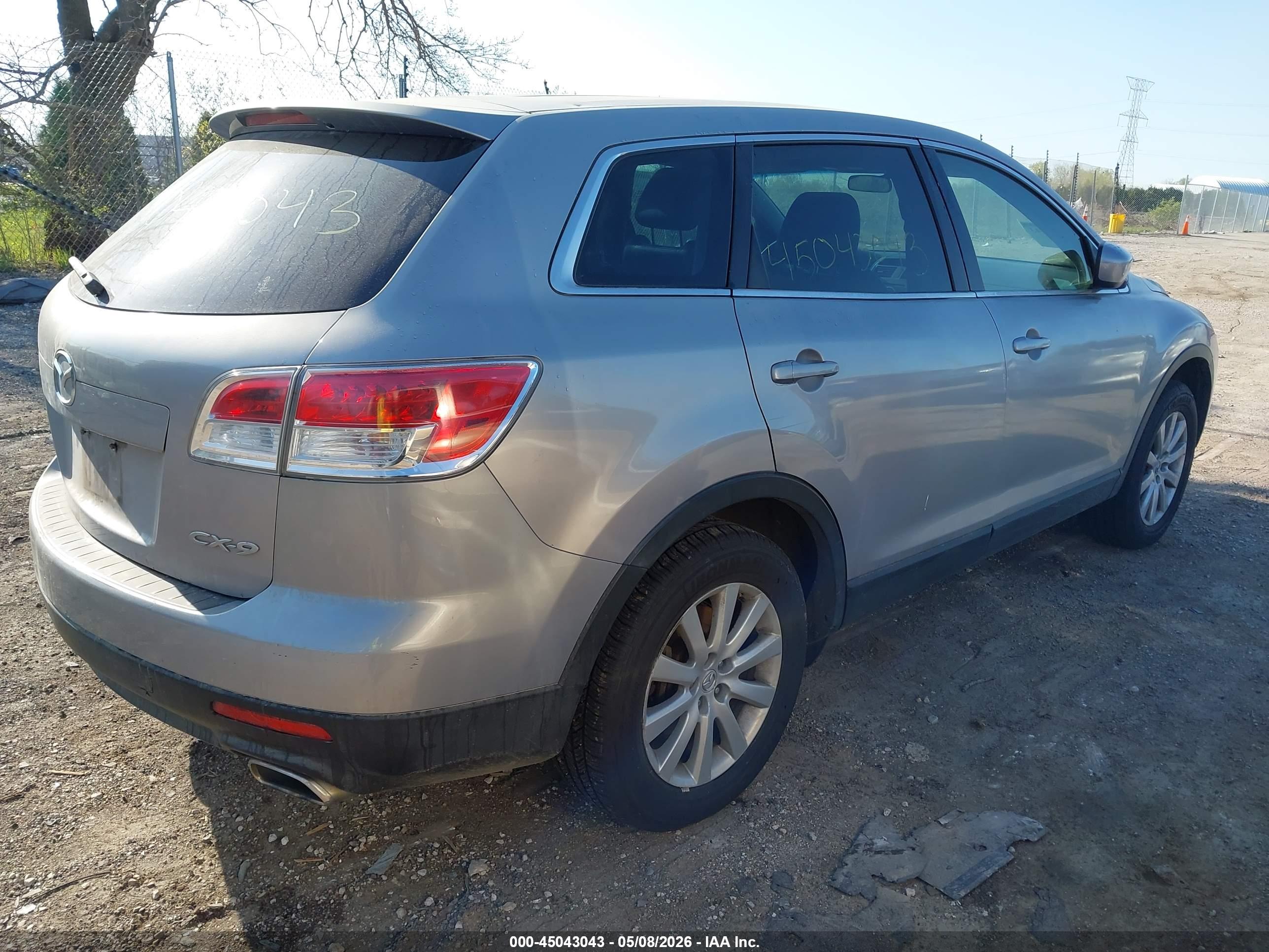 MAZDA CX-9 image 4