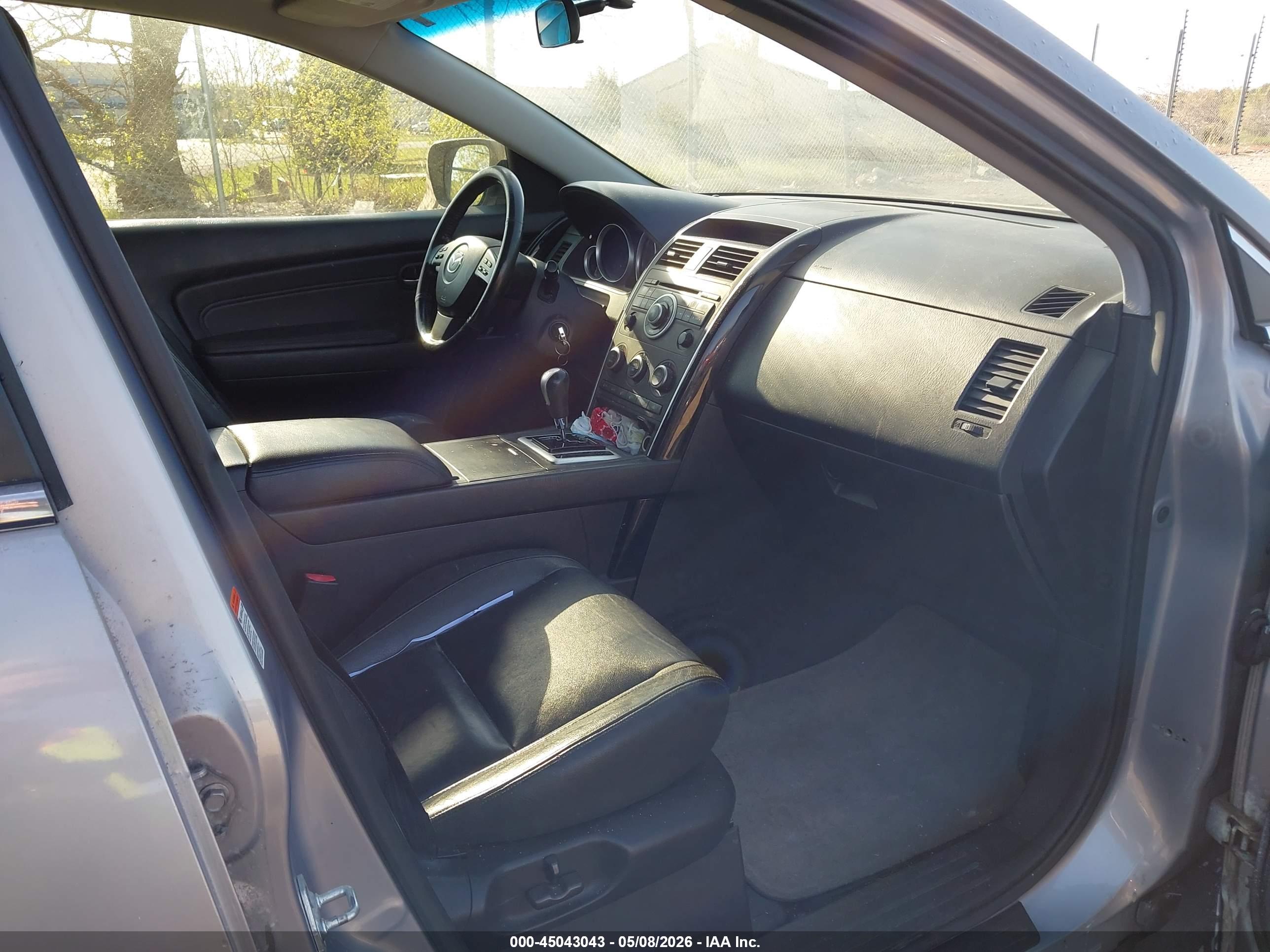 MAZDA CX-9 image 5