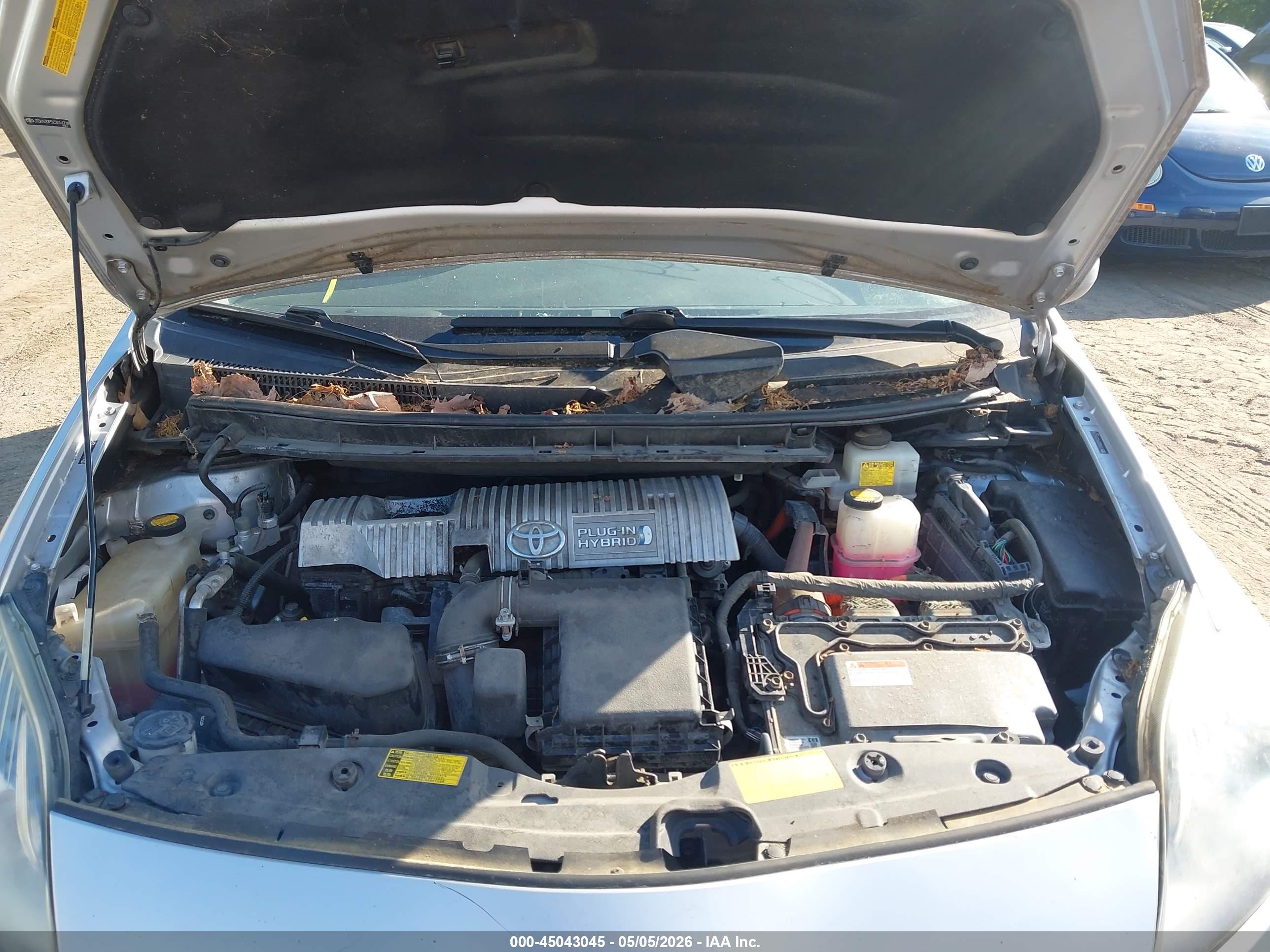 TOYOTA PRIUS image 10