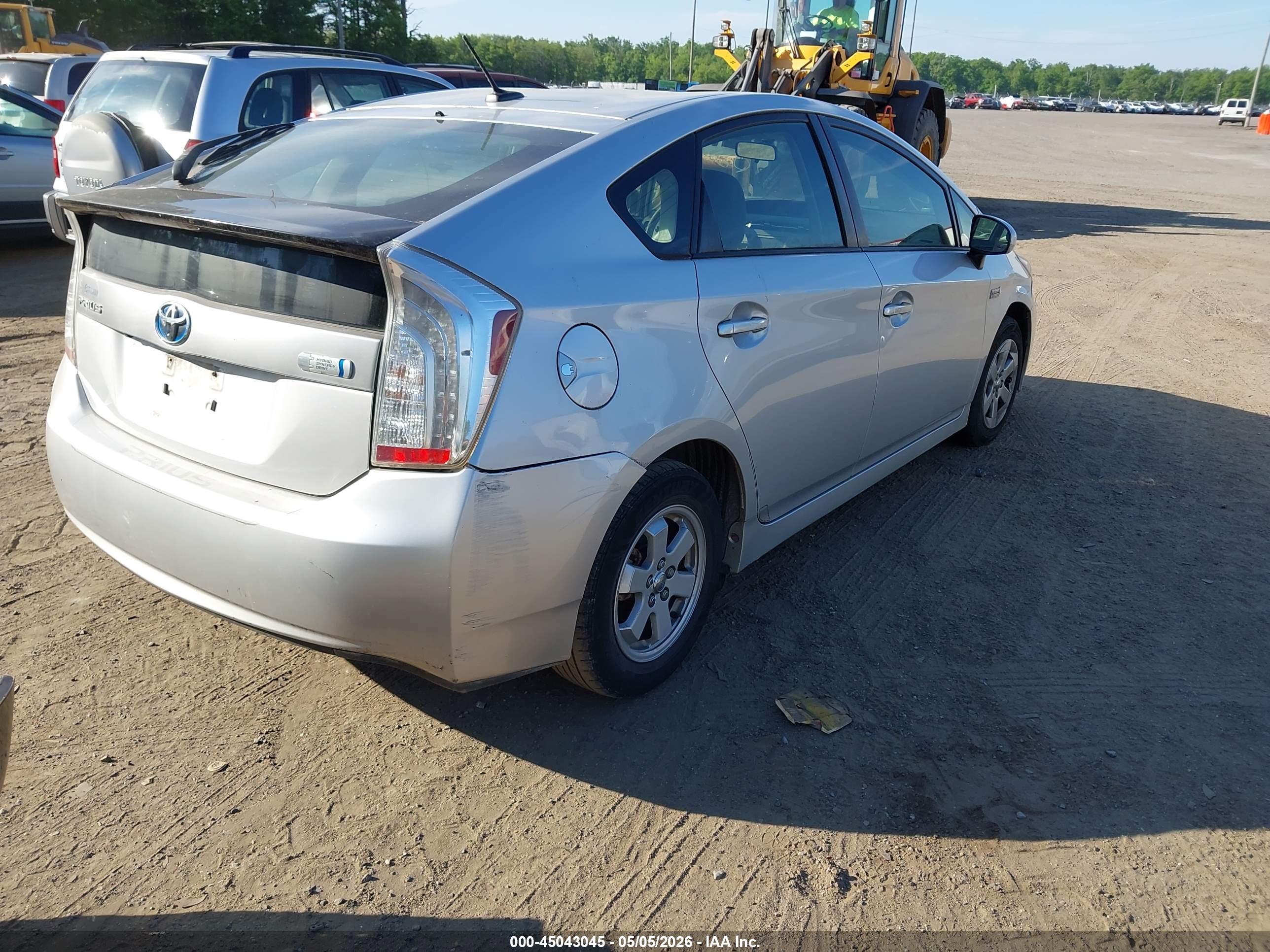 TOYOTA PRIUS image 4