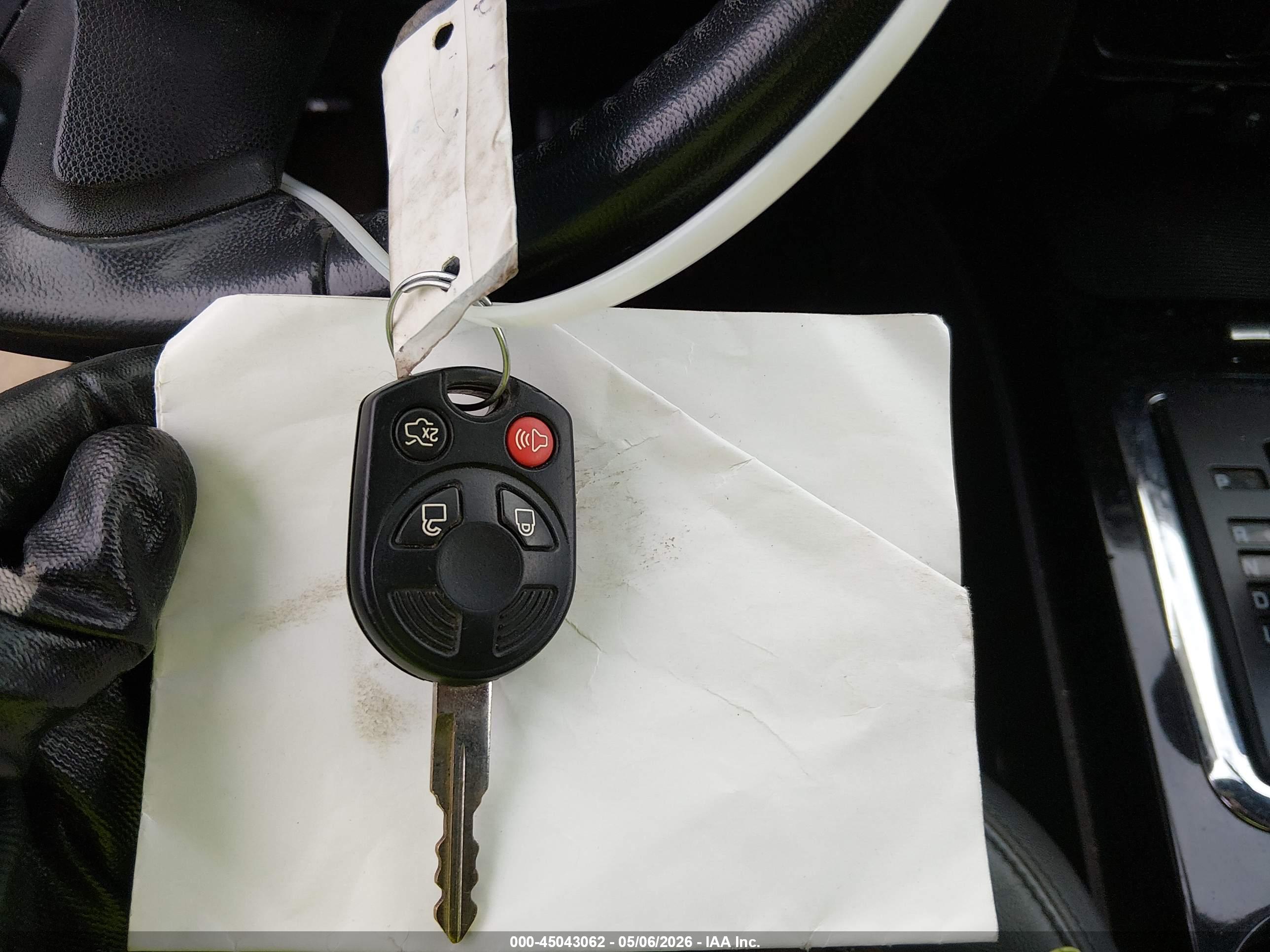 FORD ESCAPE image 11