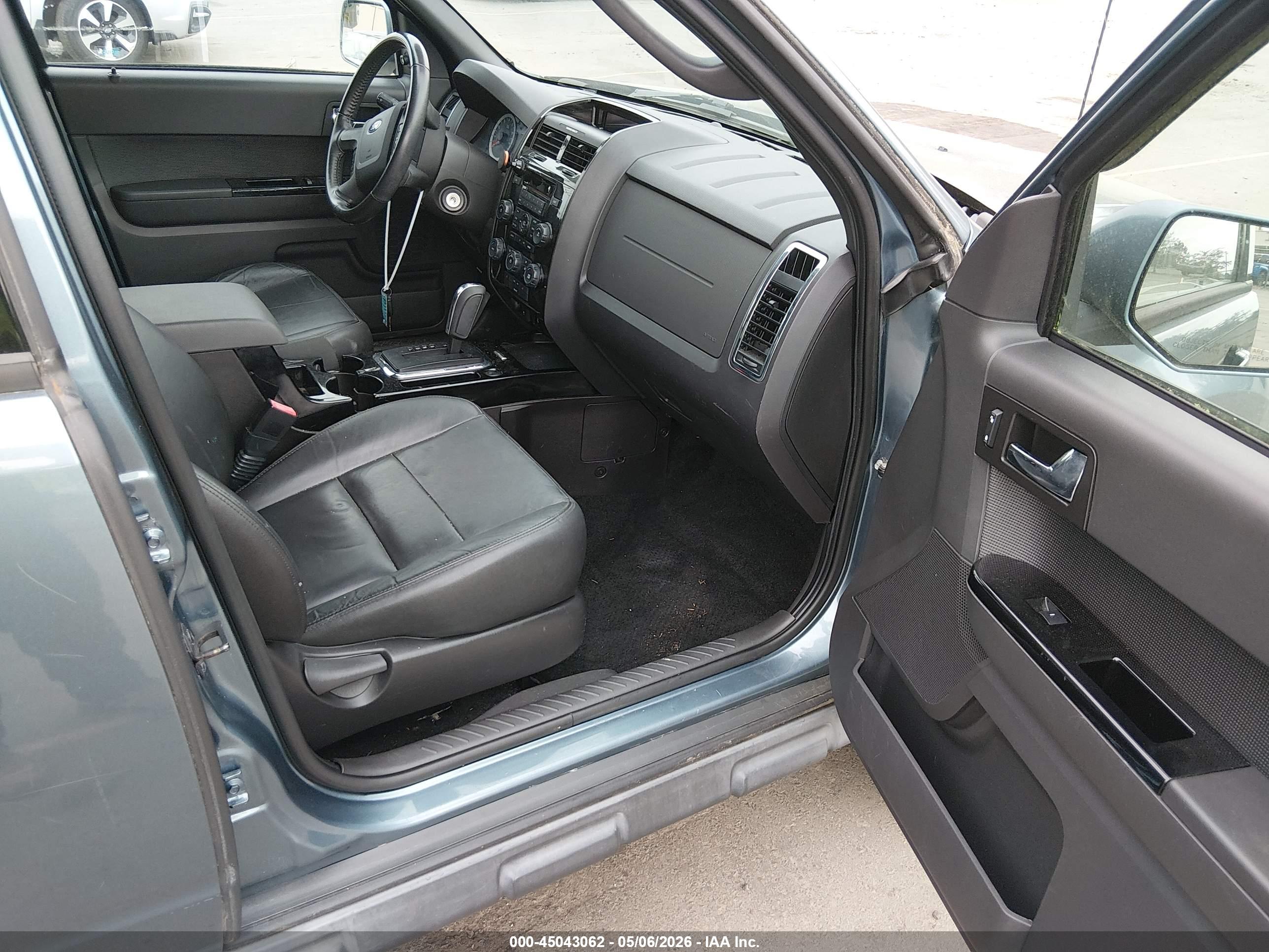 FORD ESCAPE image 5