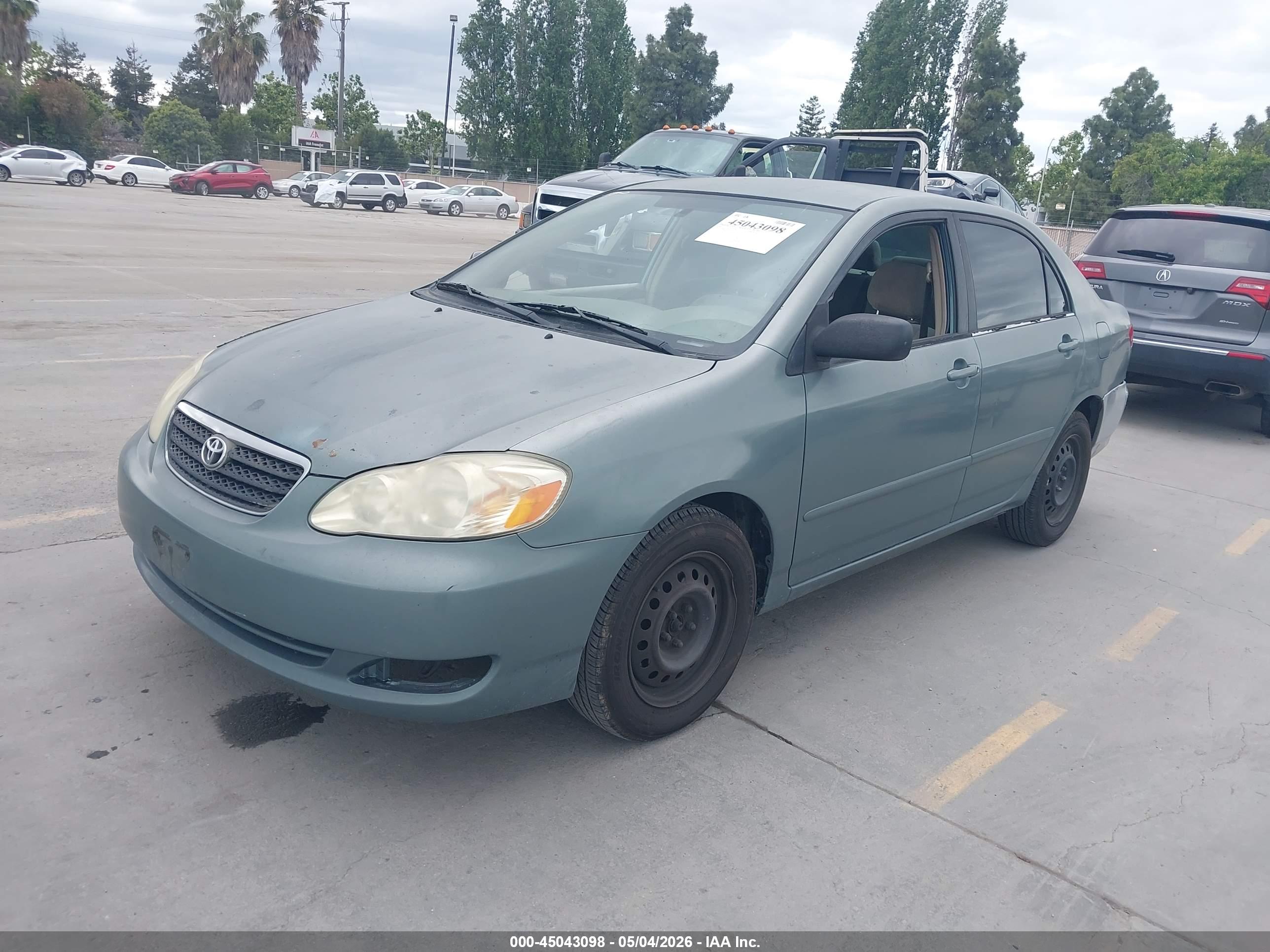 TOYOTA COROLLA image 2