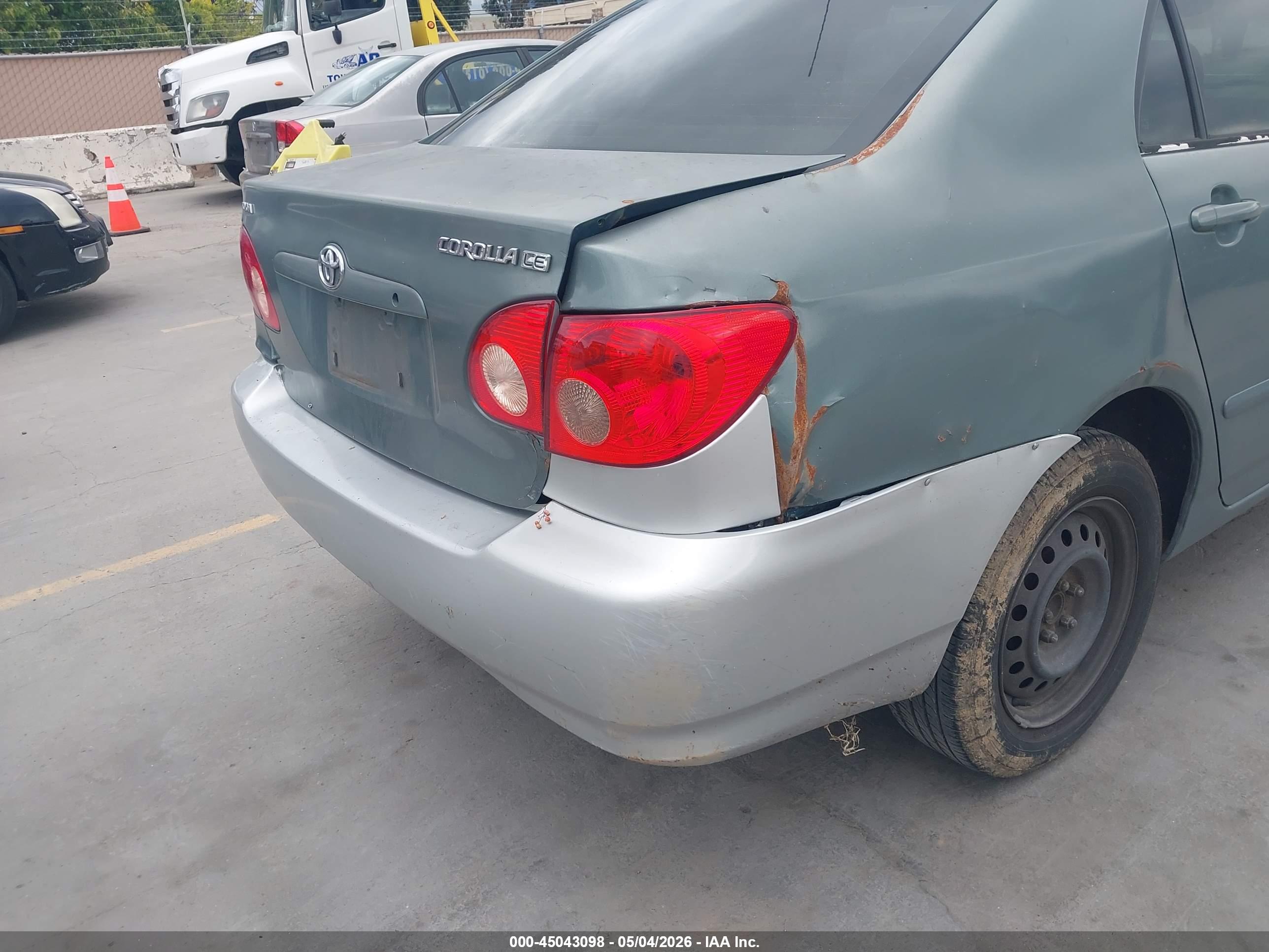 TOYOTA COROLLA image 6