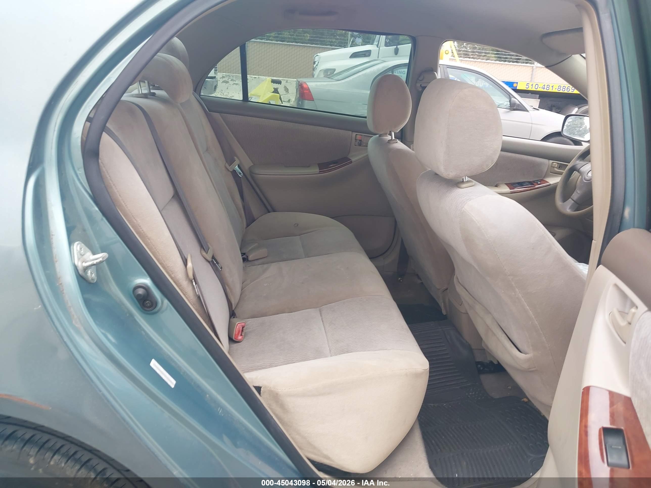 TOYOTA COROLLA image 8