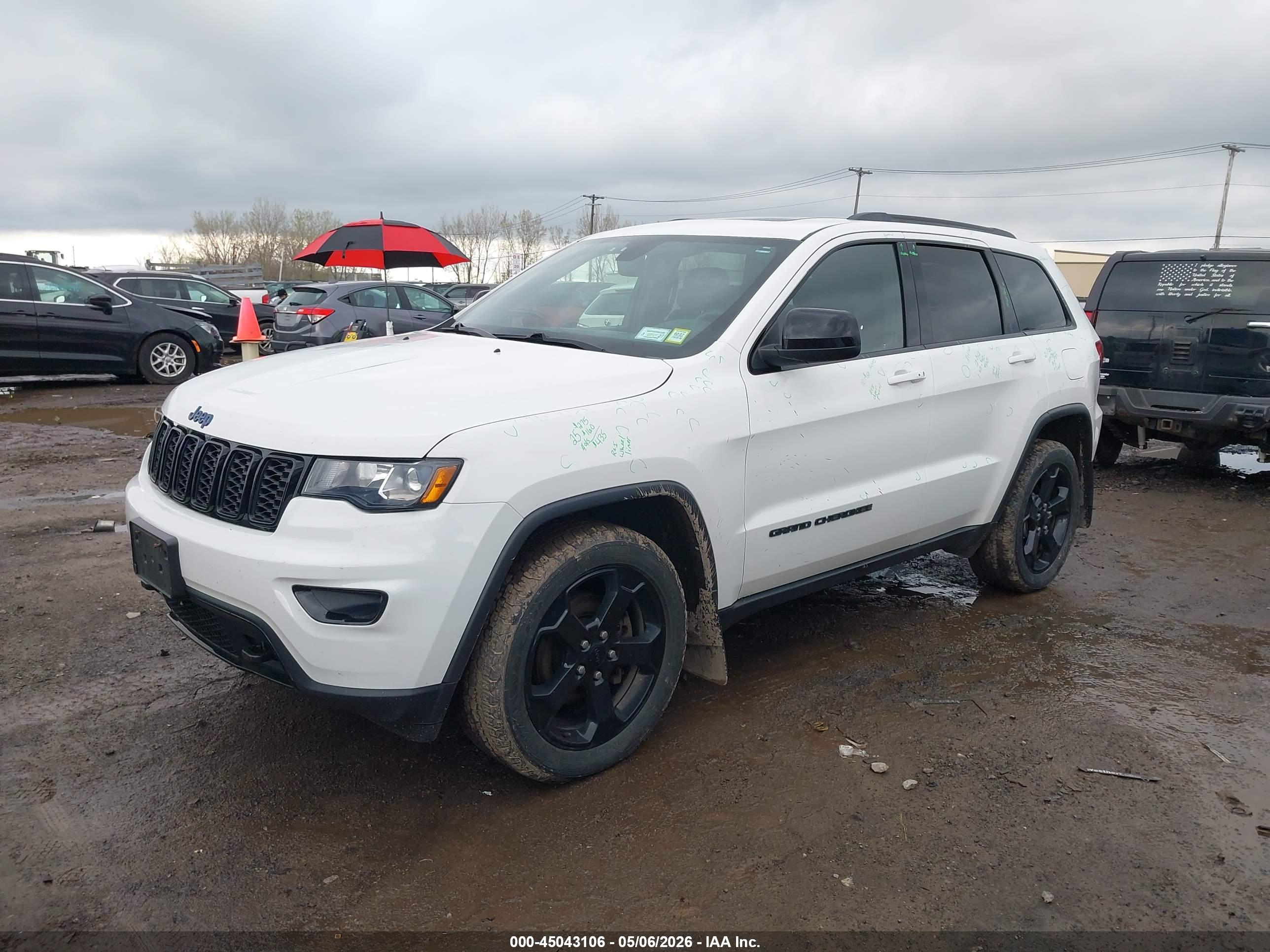 JEEP GRAND image 2