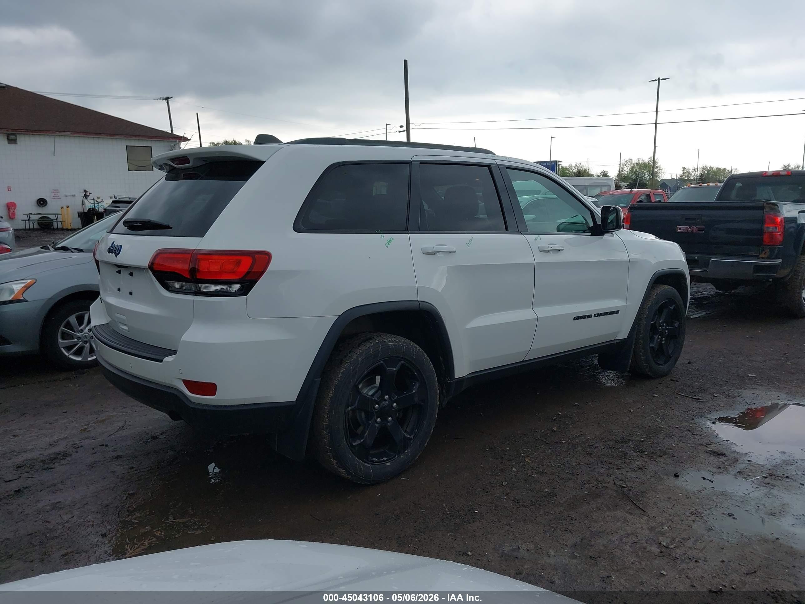 JEEP GRAND image 4