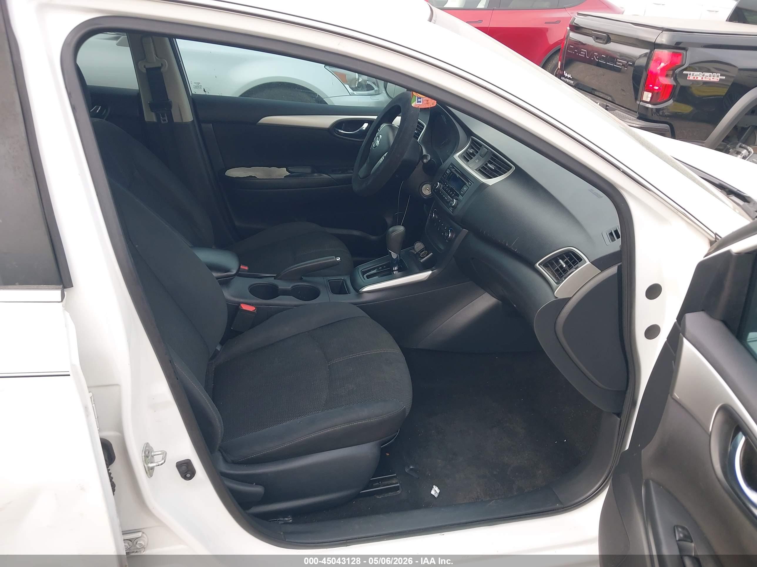 NISSAN SENTRA image 5