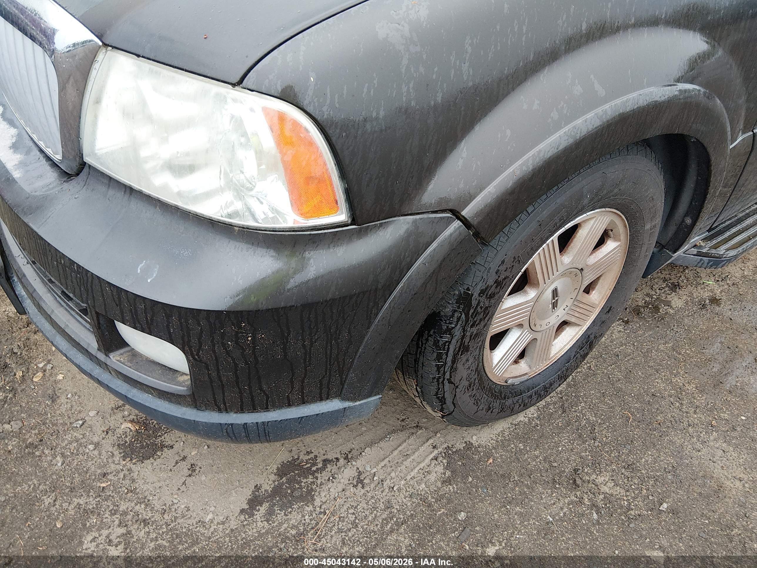 LINCOLN NAVIGATOR image 6