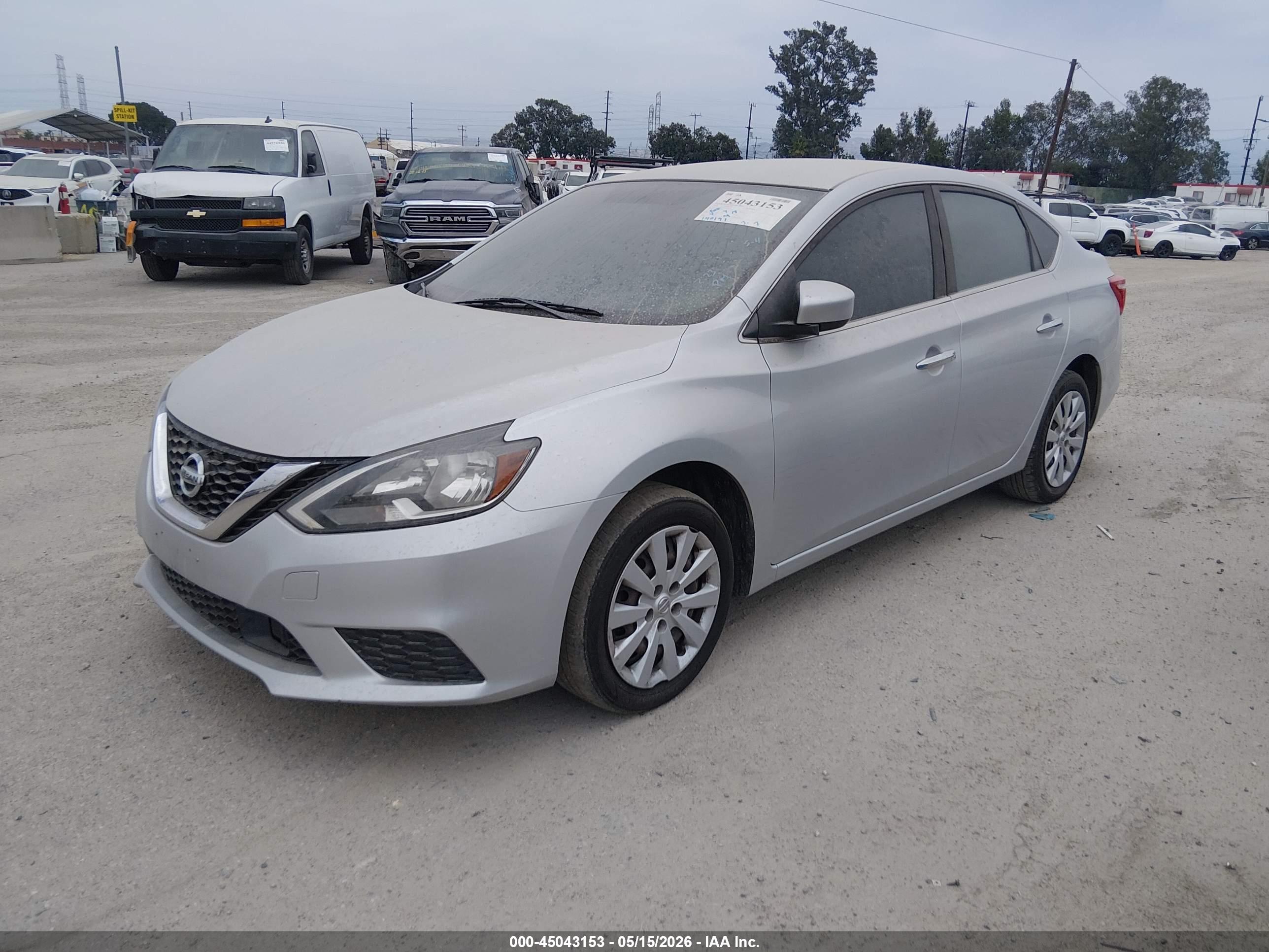 NISSAN SENTRA image 2