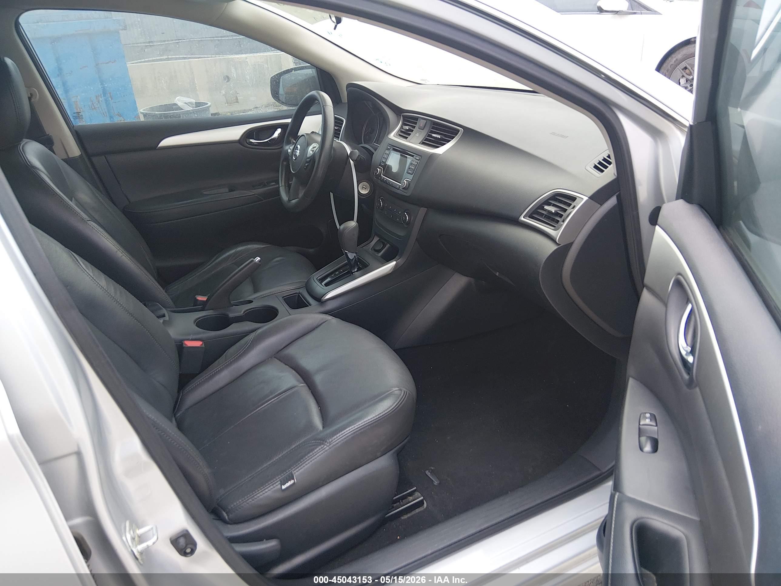 NISSAN SENTRA image 5