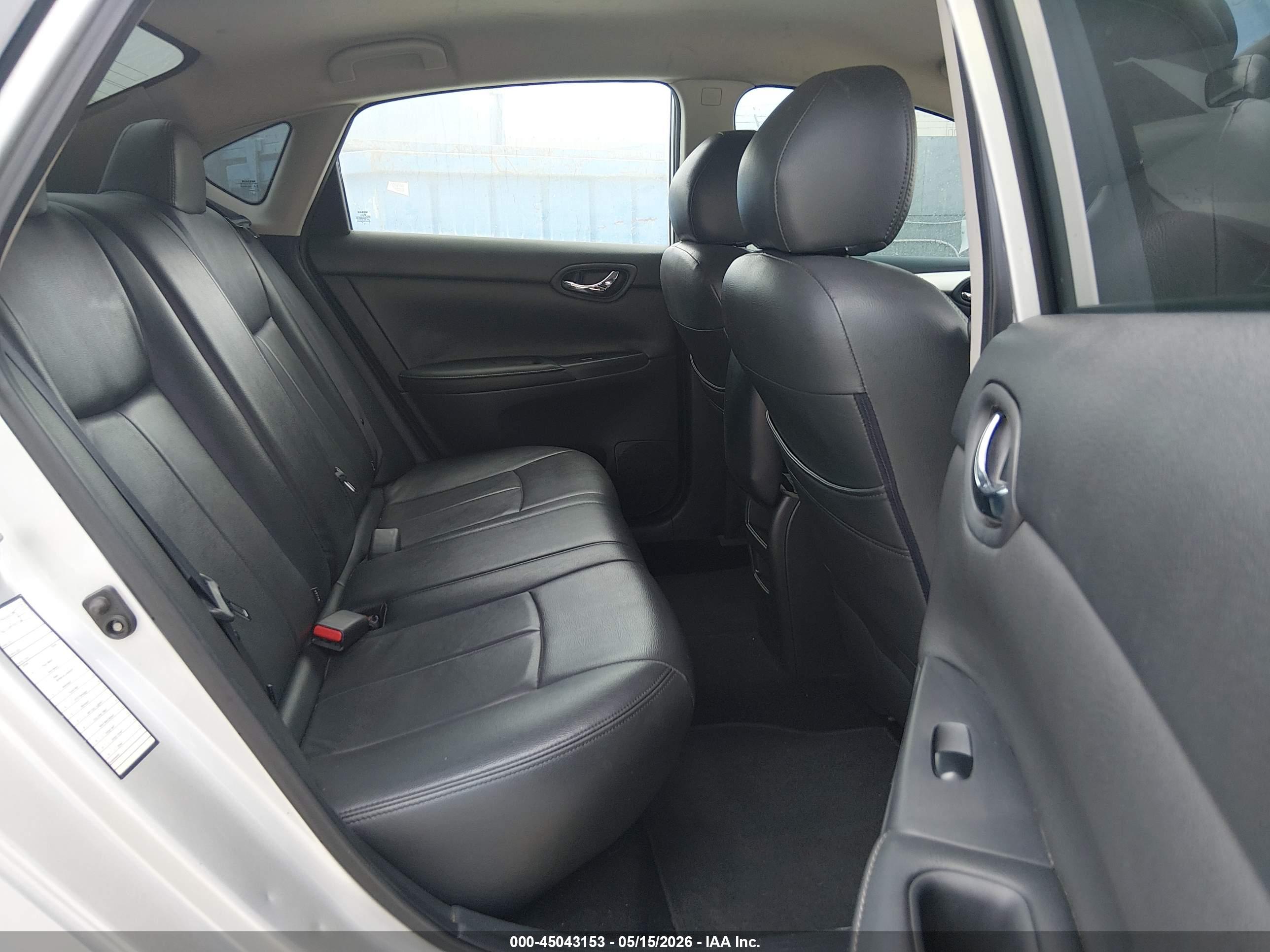 NISSAN SENTRA image 8