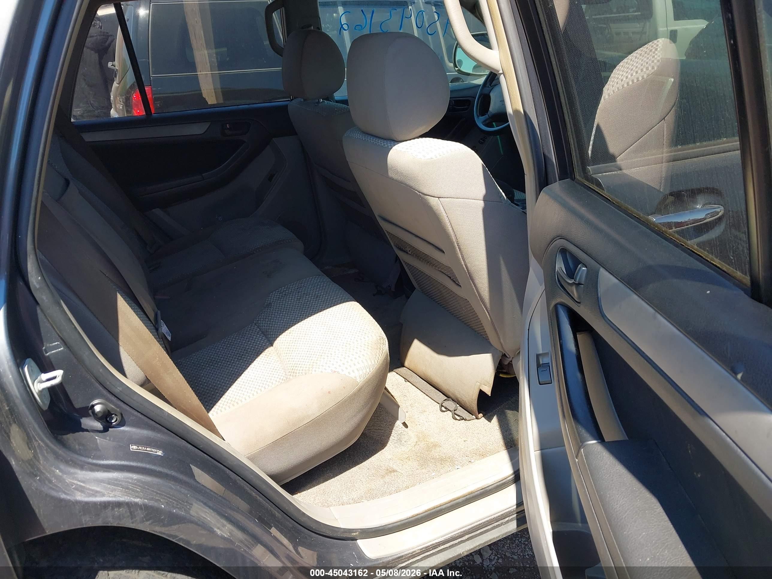 TOYOTA 4RUNNER image 8