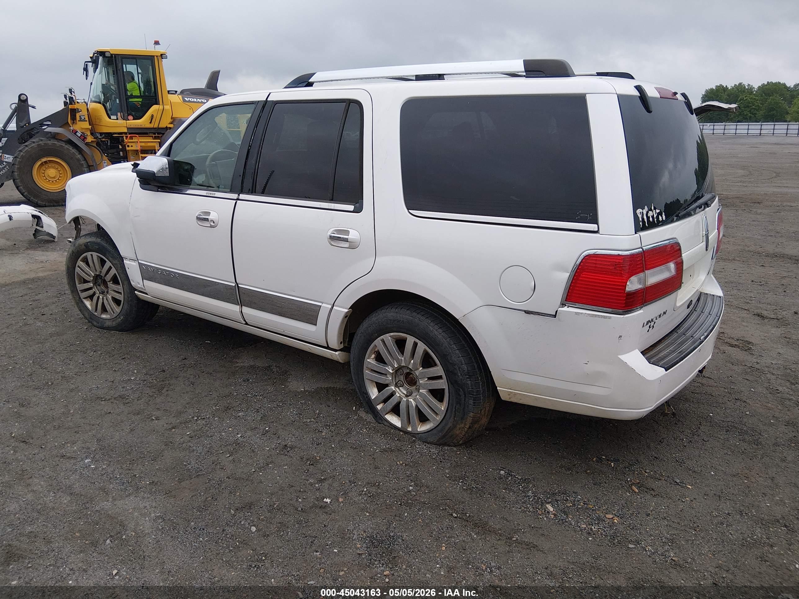 LINCOLN NAVIGATOR image 3