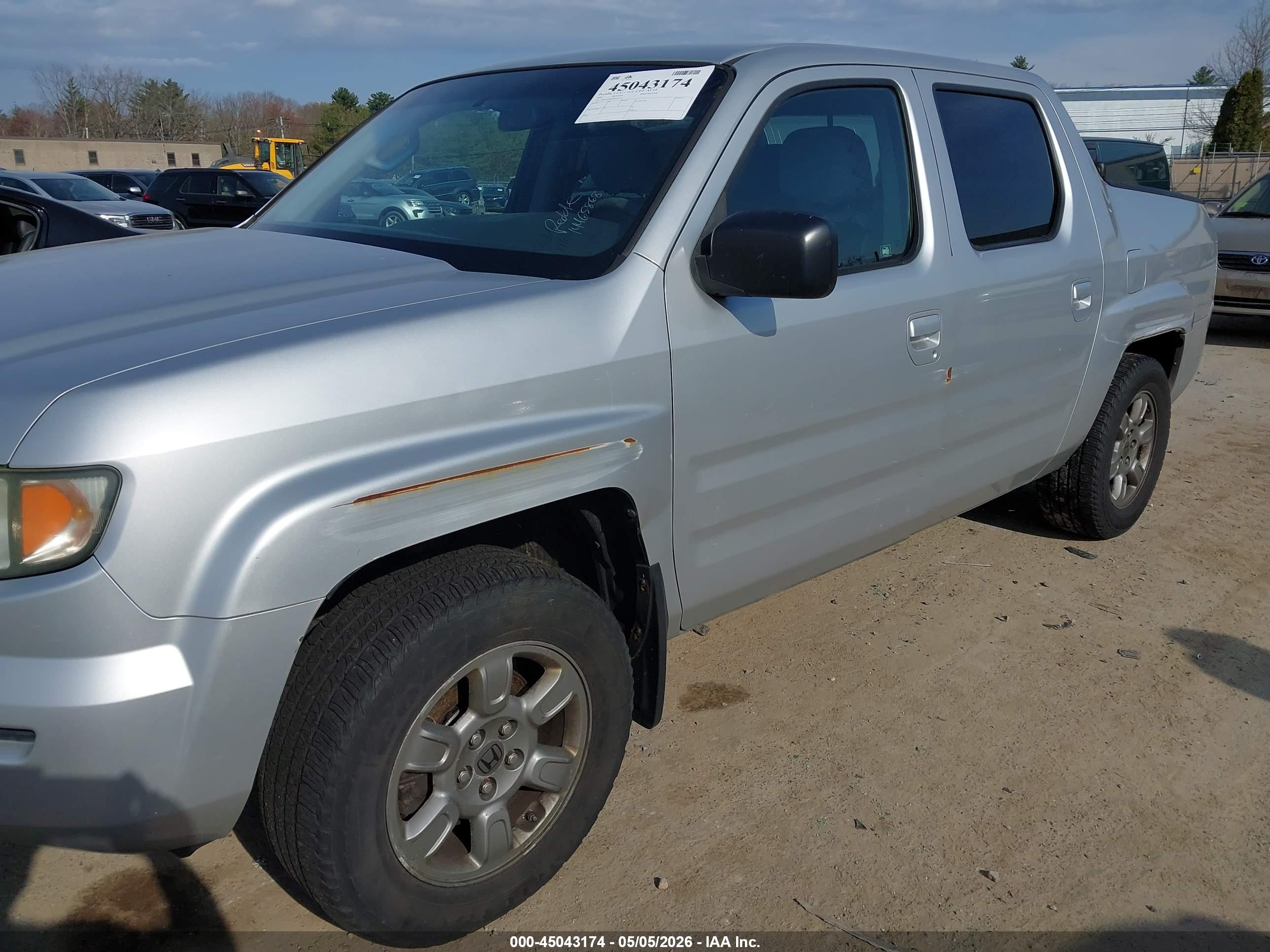 HONDA RIDGELINE image 6