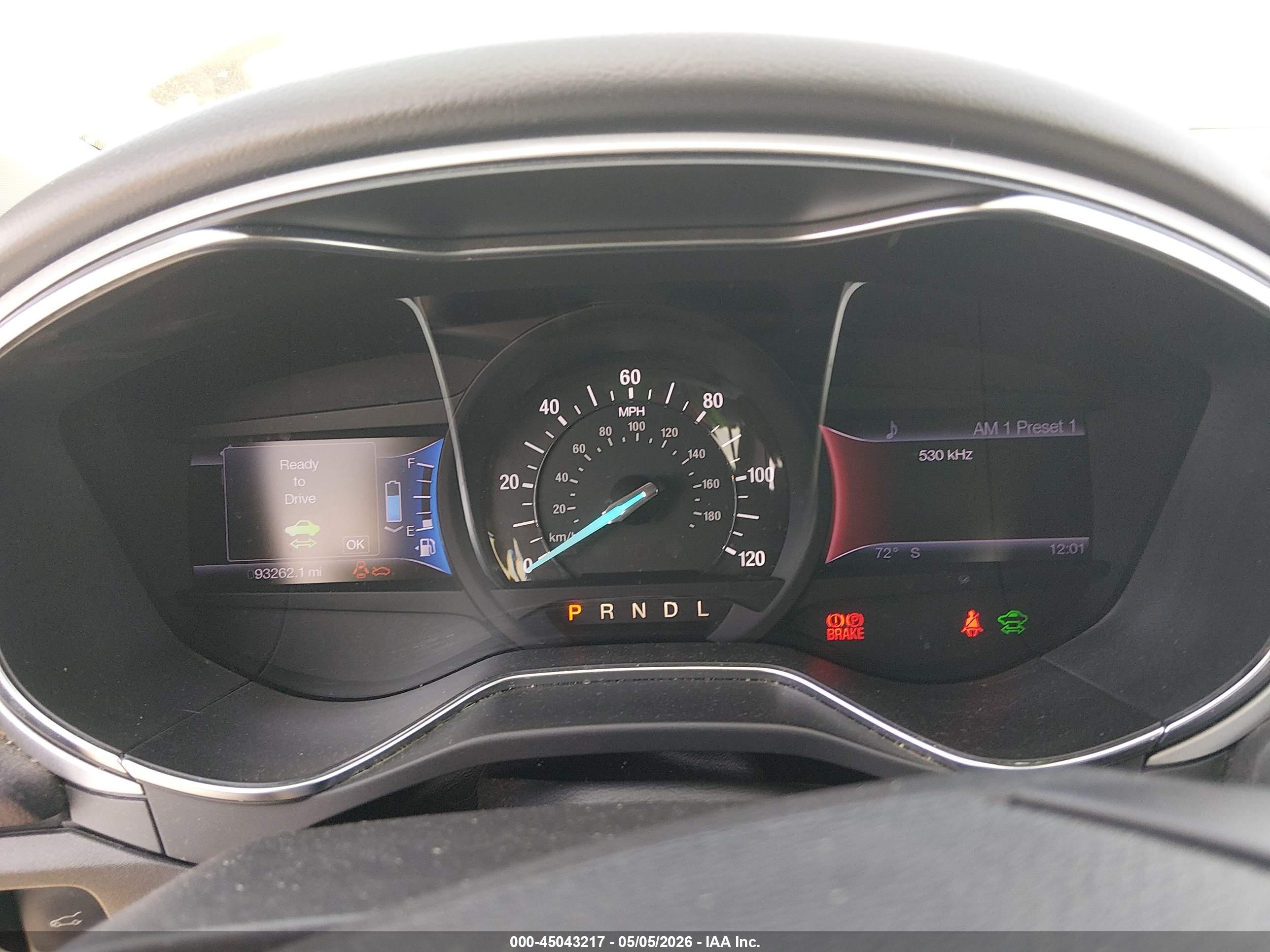 FORD FUSION image 7