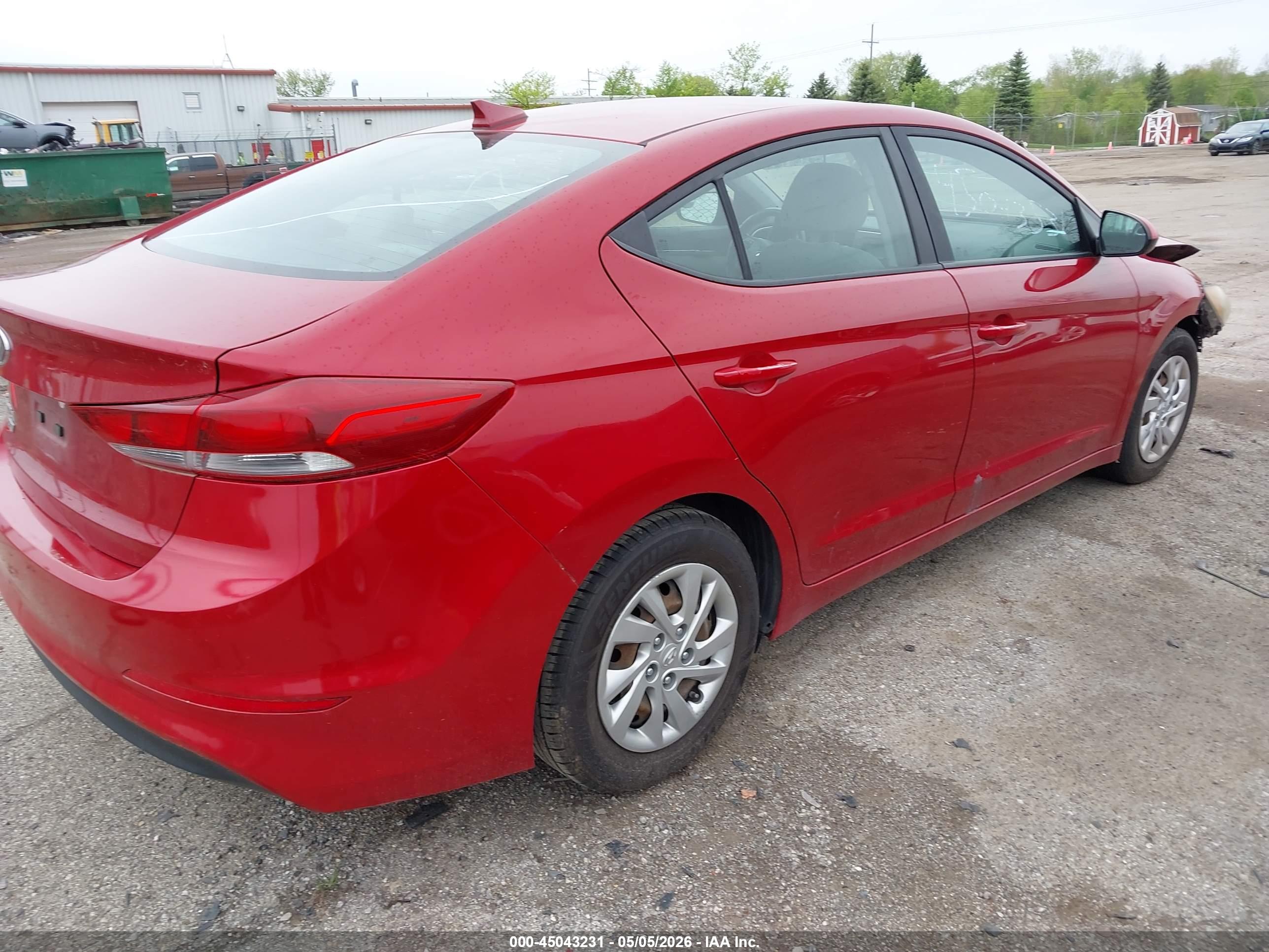 HYUNDAI ELANTRA image 4
