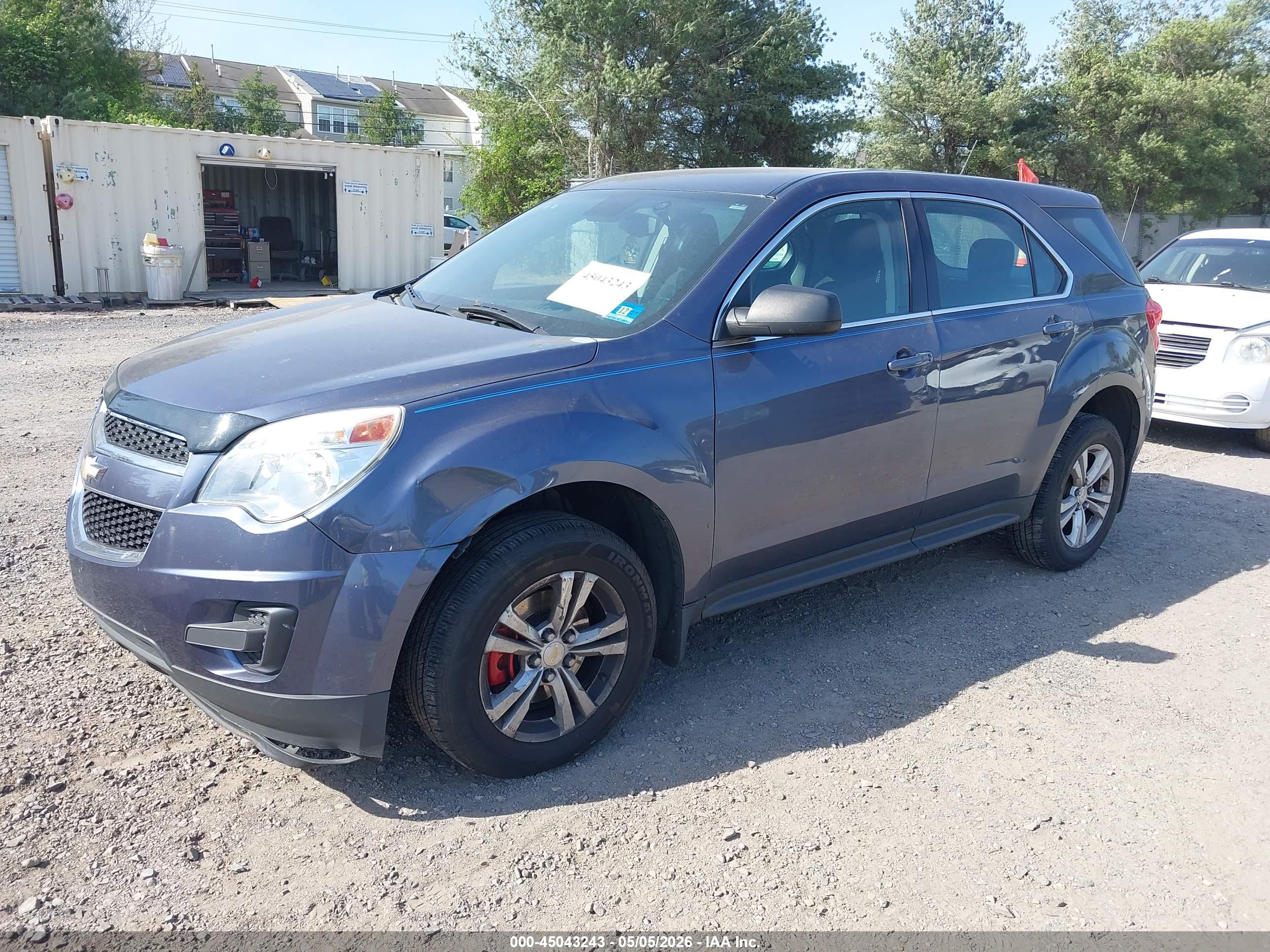 CHEVROLET EQUINOX image 2
