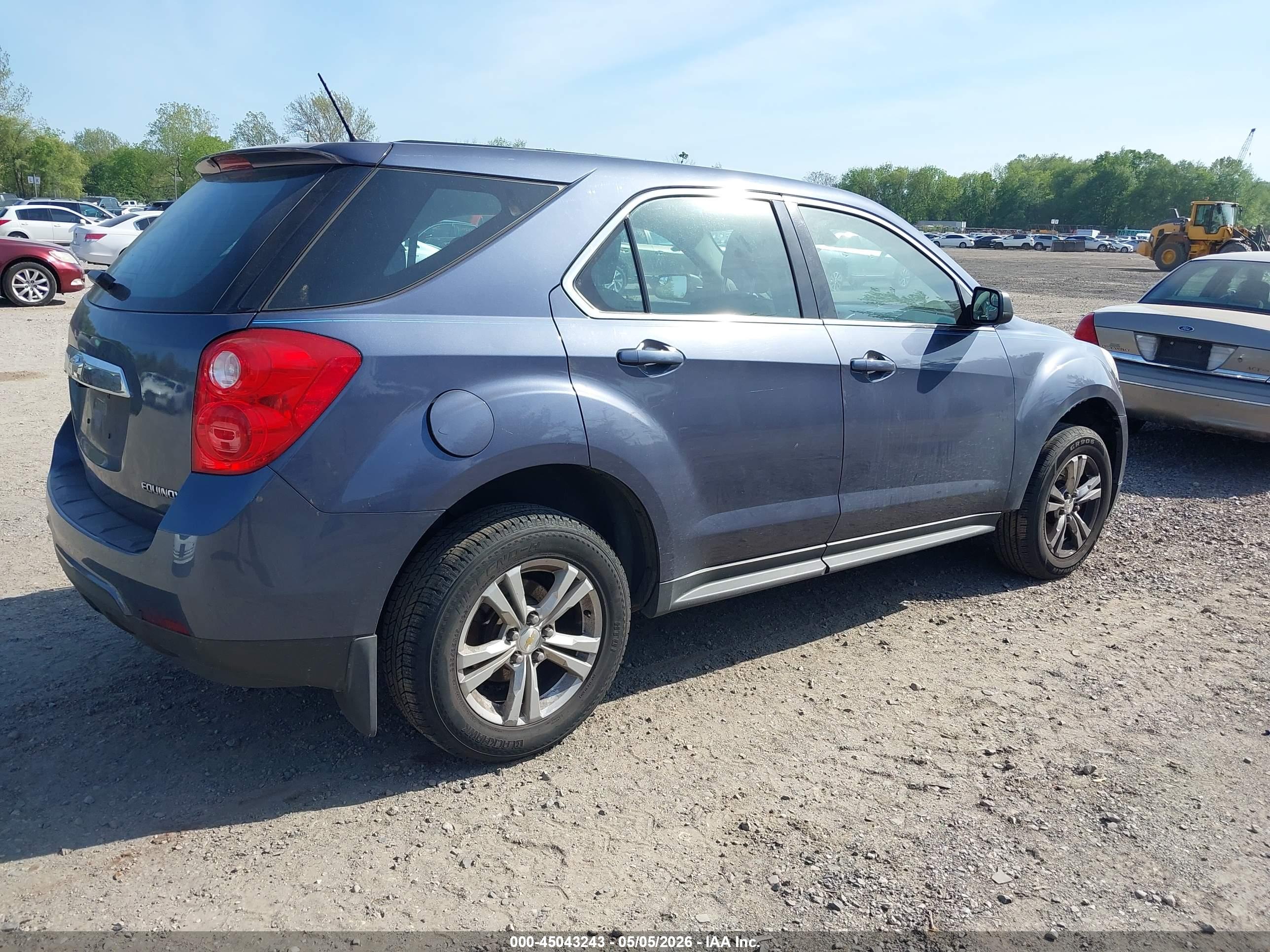 CHEVROLET EQUINOX image 4