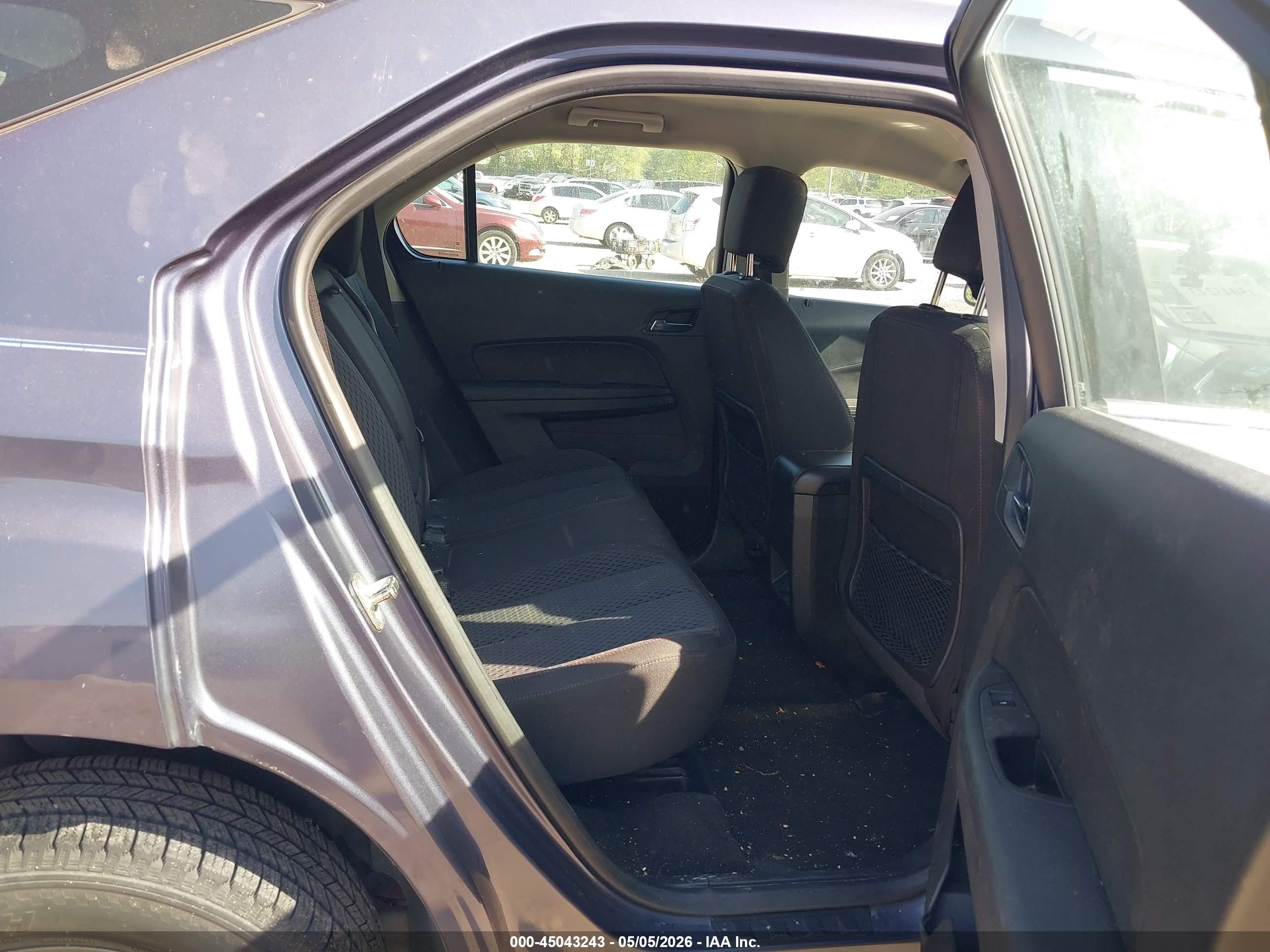 CHEVROLET EQUINOX image 8