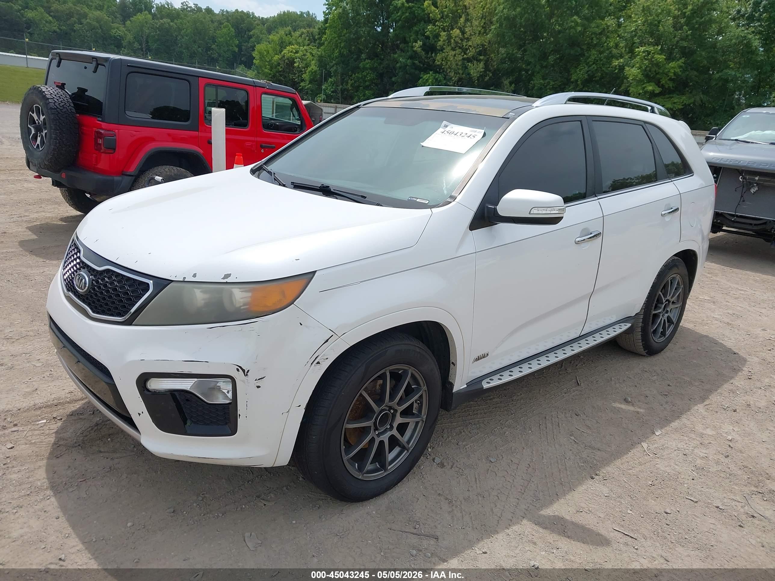 KIA SORENTO image 2