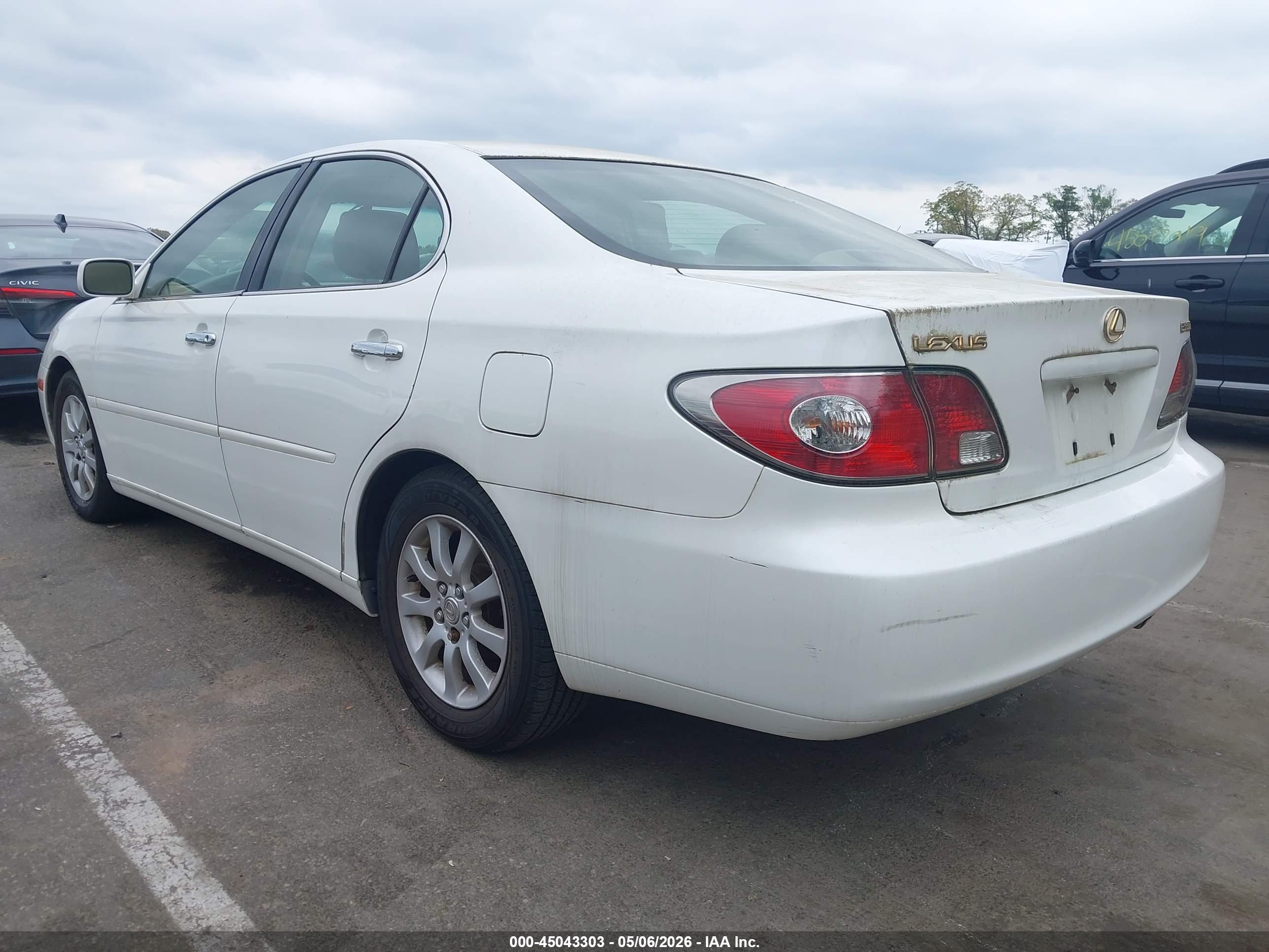 LEXUS ES image 3