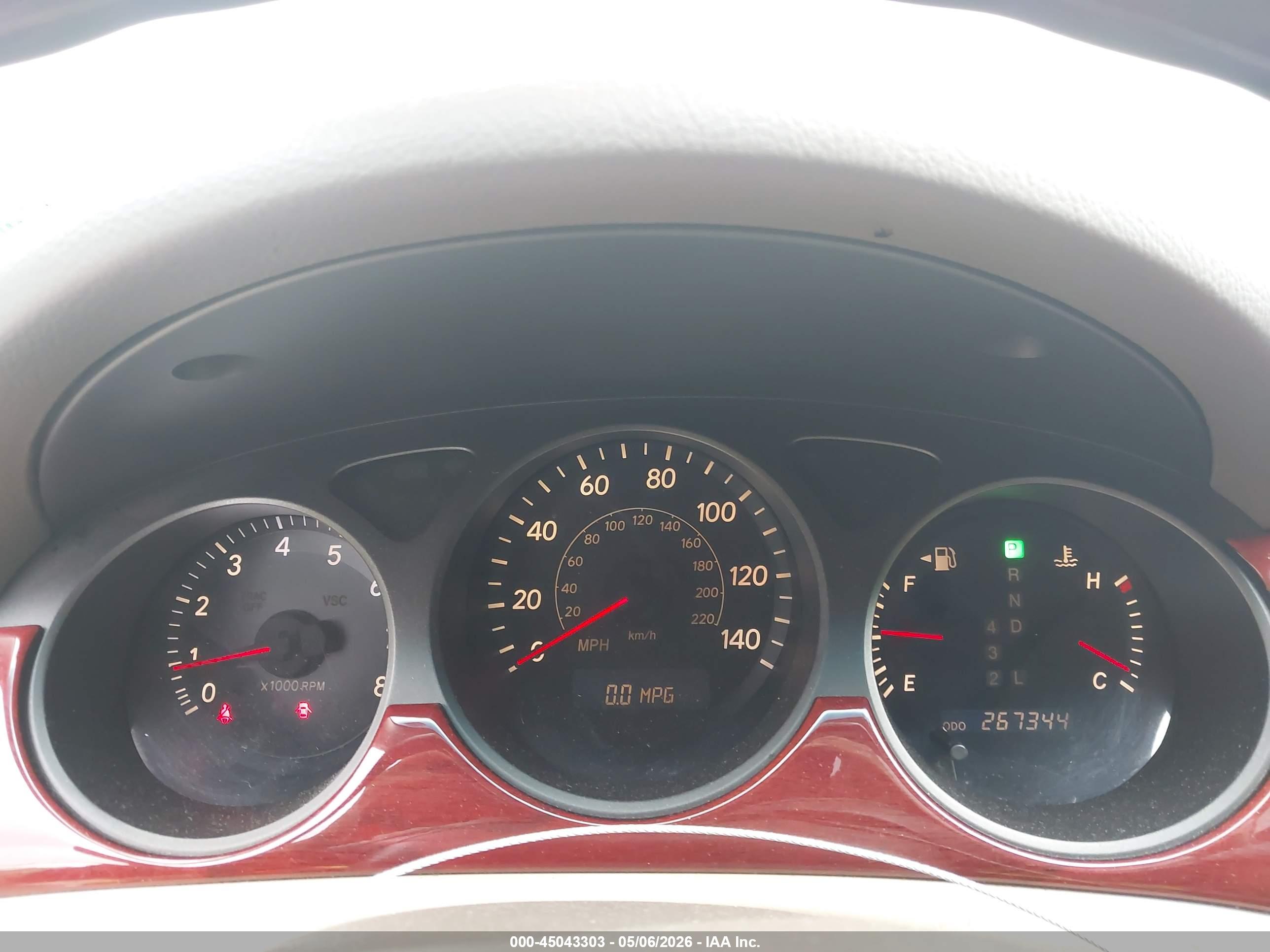 LEXUS ES image 7