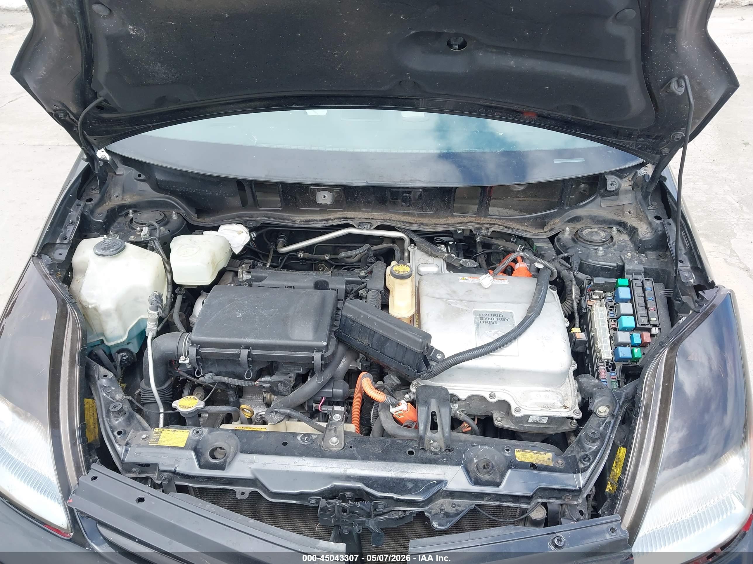 TOYOTA PRIUS image 10
