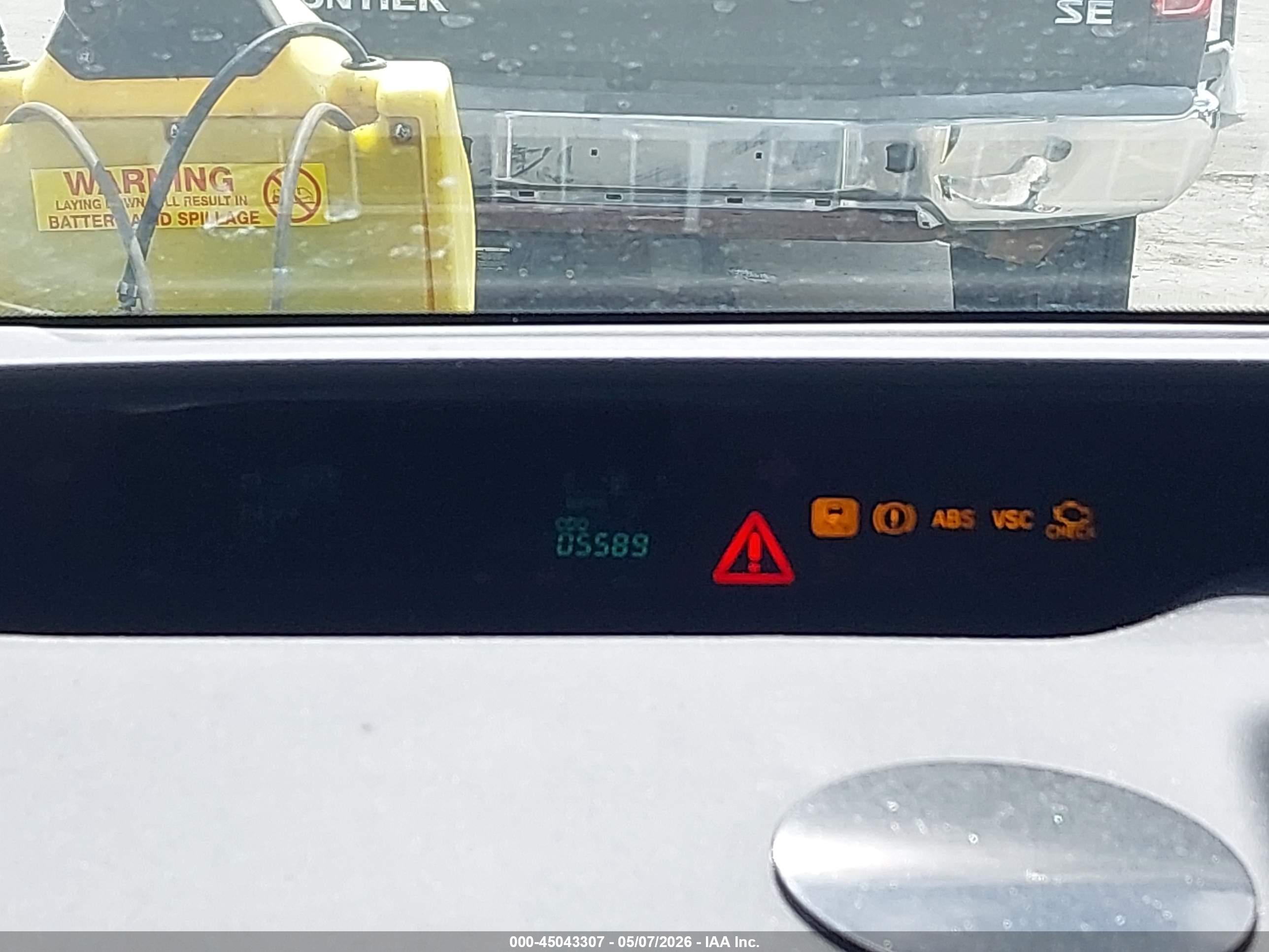 TOYOTA PRIUS image 7
