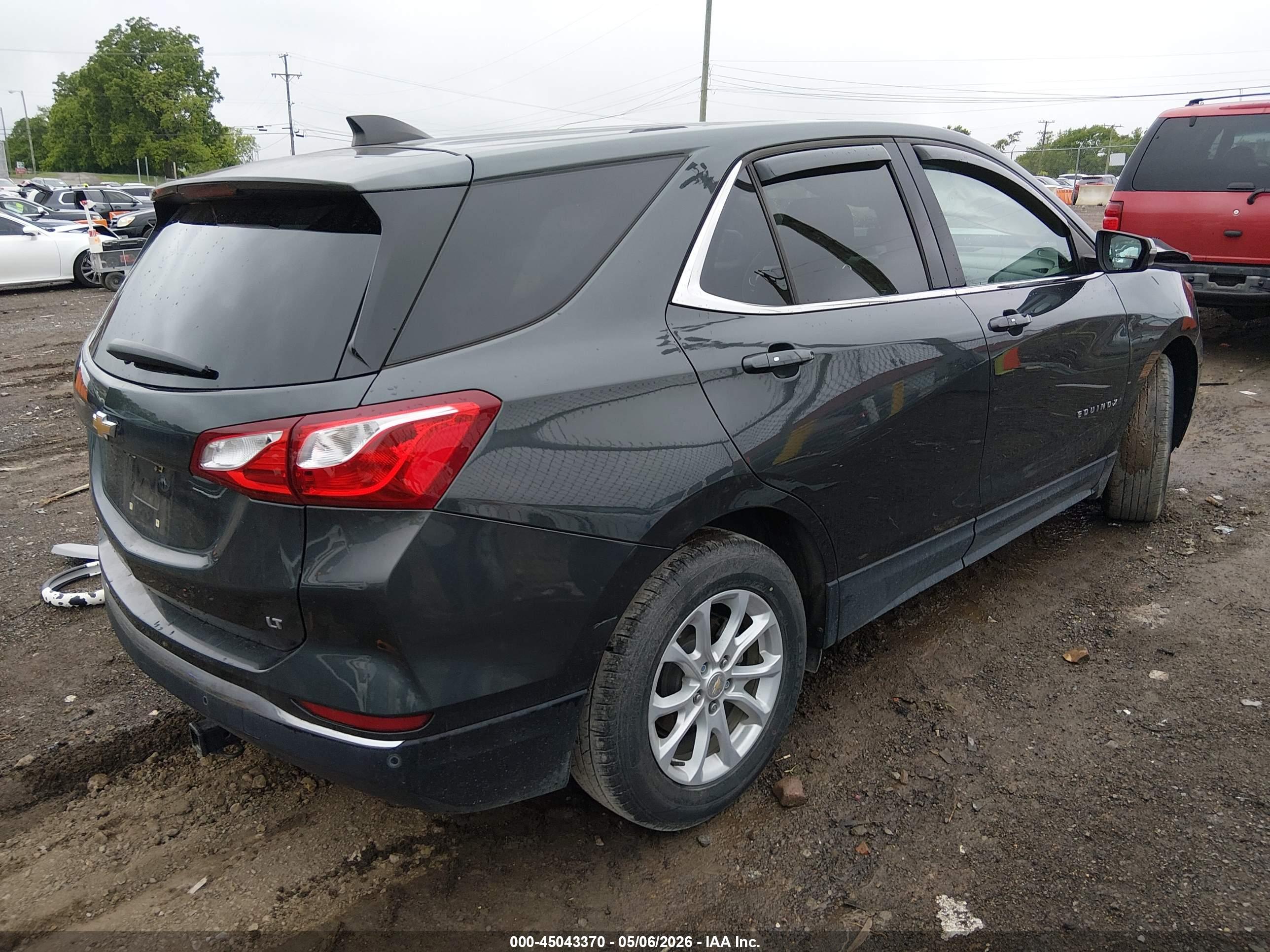 CHEVROLET EQUINOX image 4