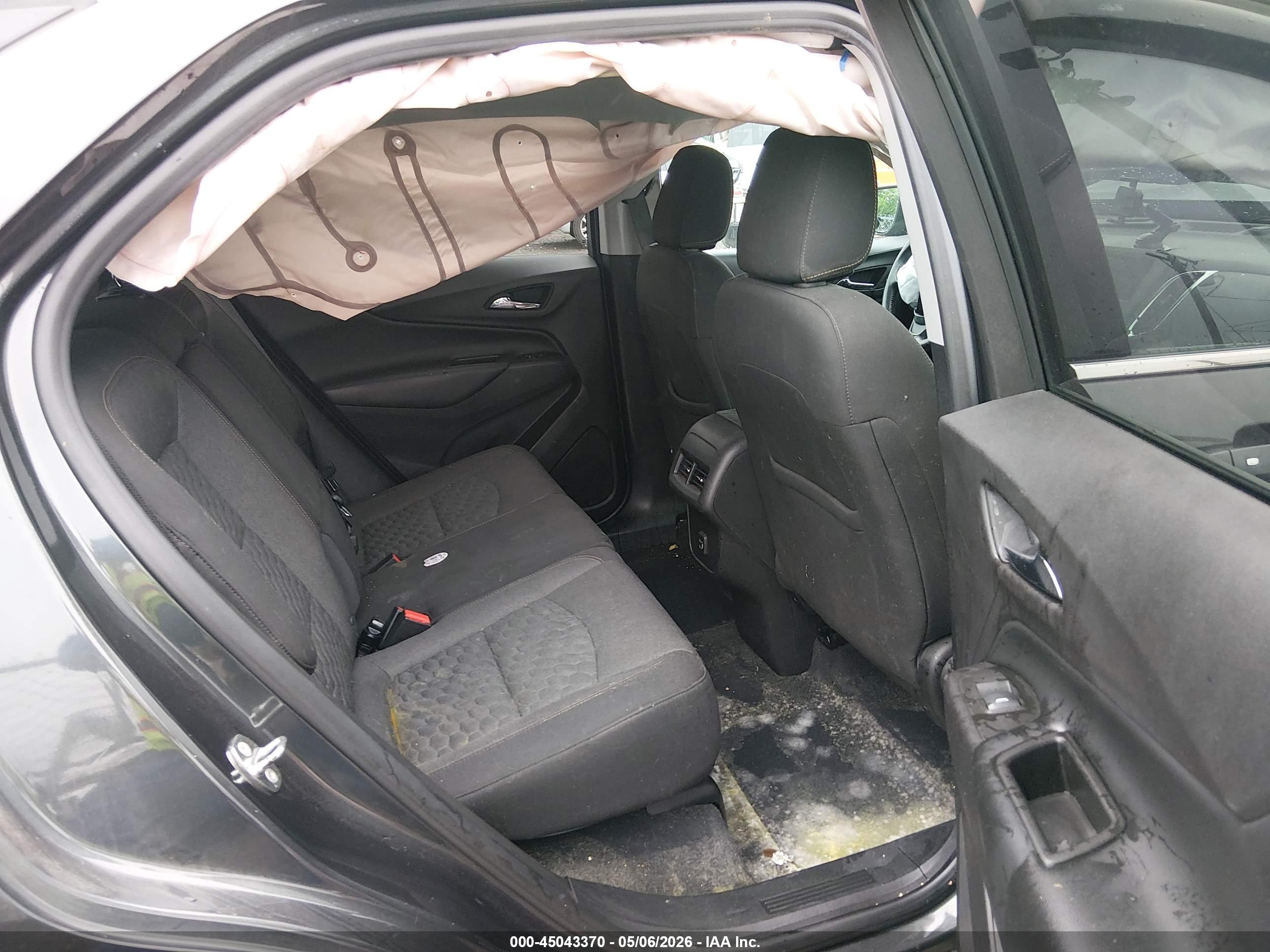CHEVROLET EQUINOX image 8
