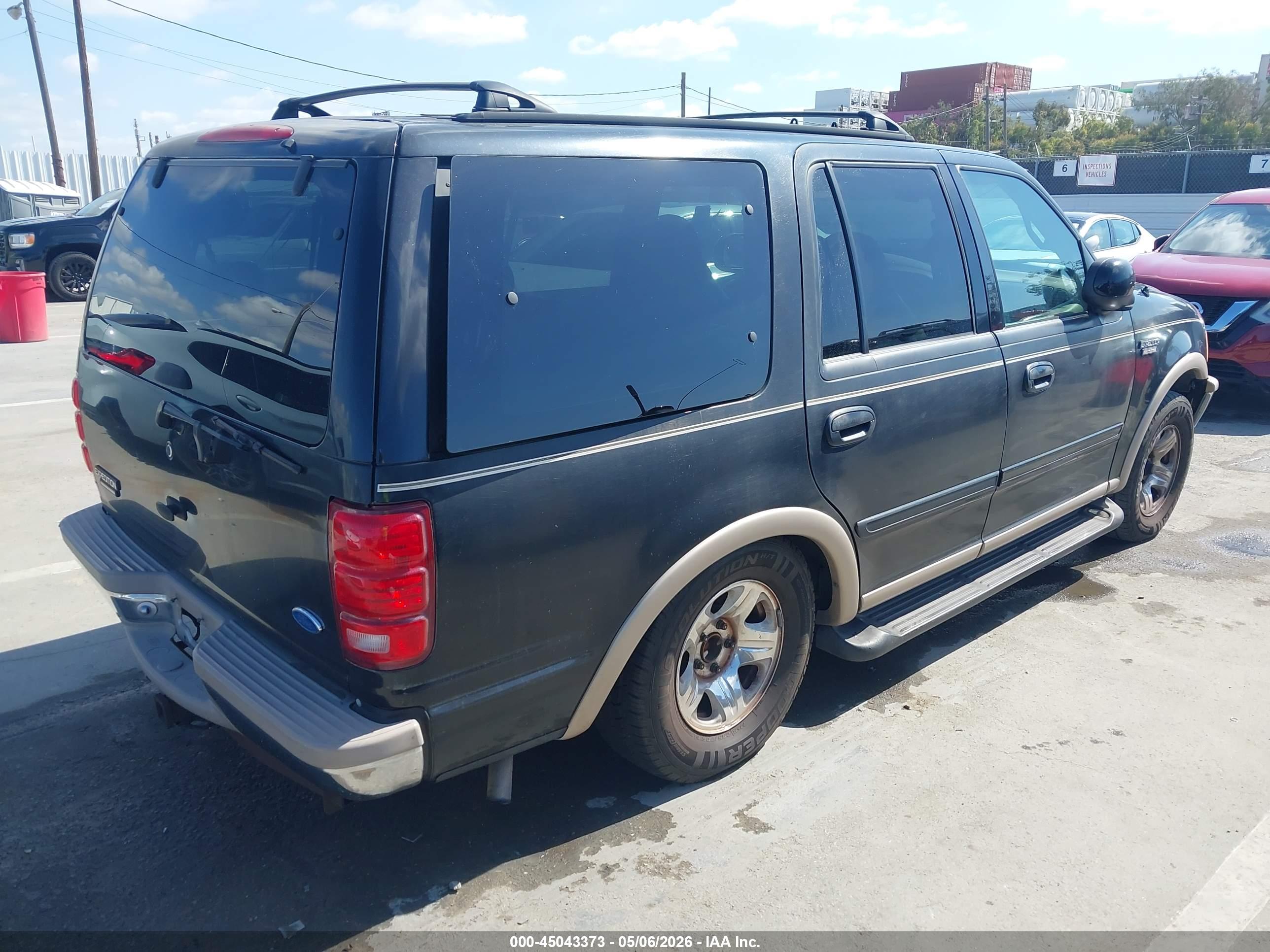 FORD EXPEDITION image 4