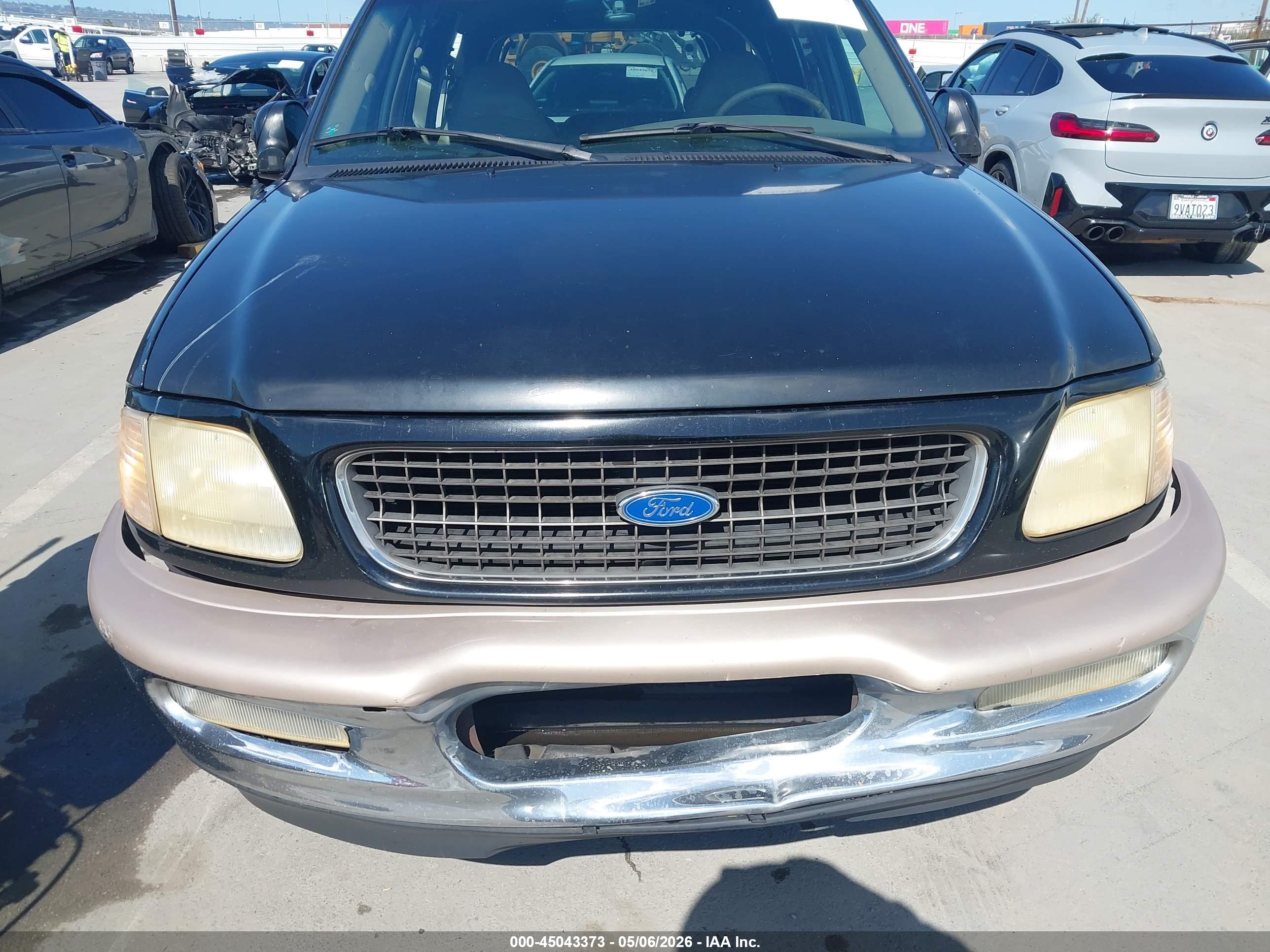 FORD EXPEDITION image 6