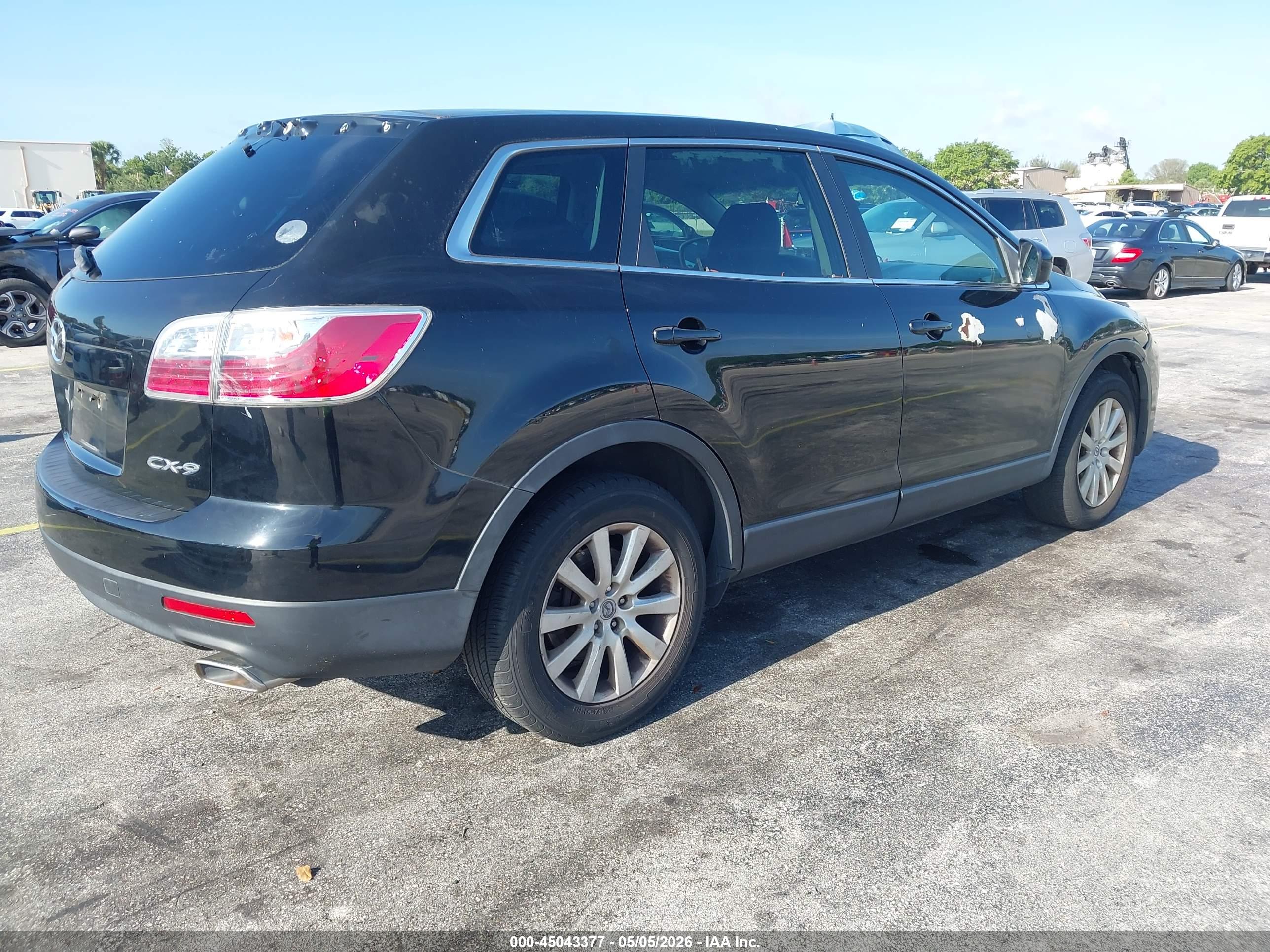 MAZDA CX-9 image 4