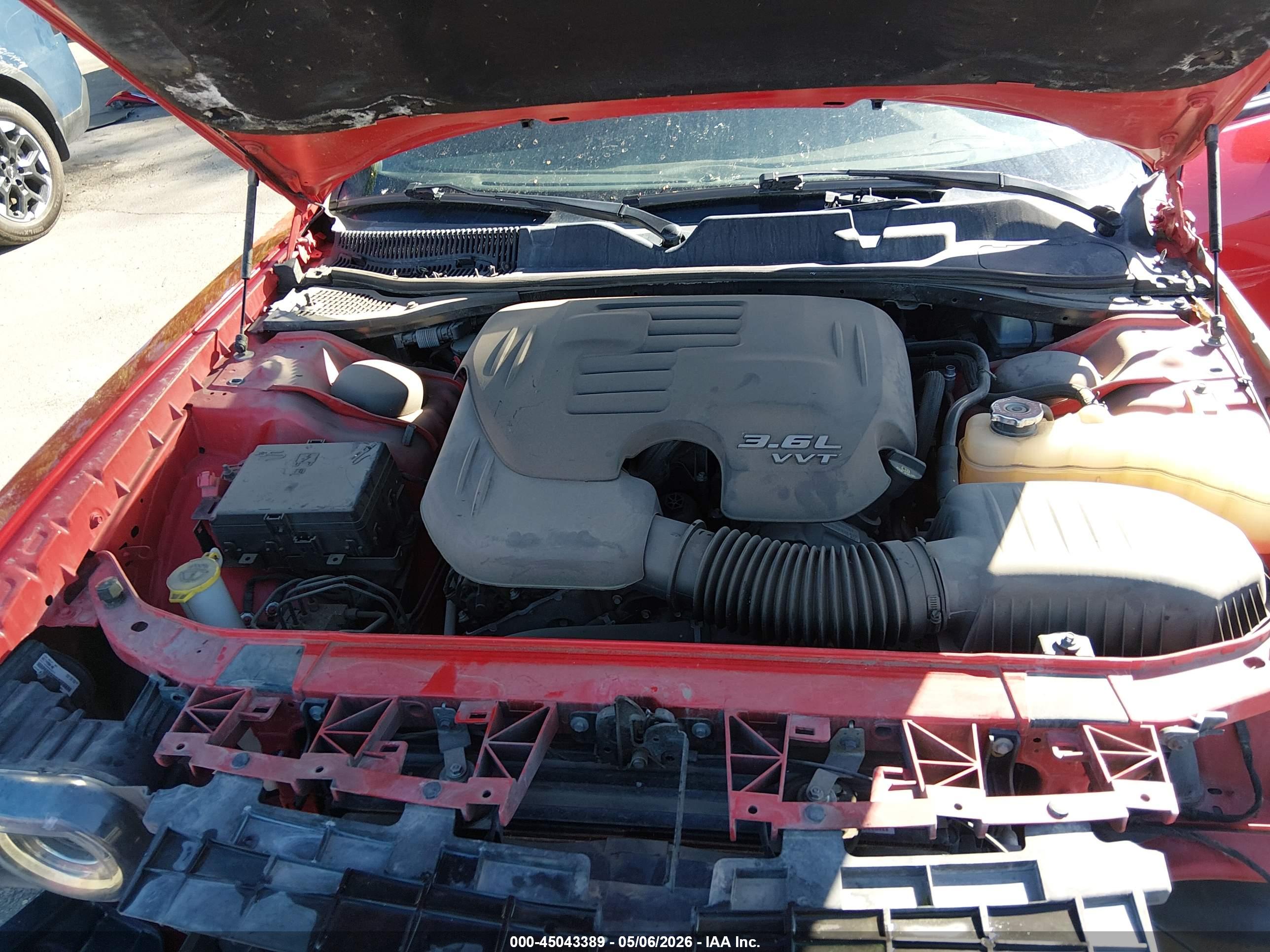 DODGE CHALLENGER image 10