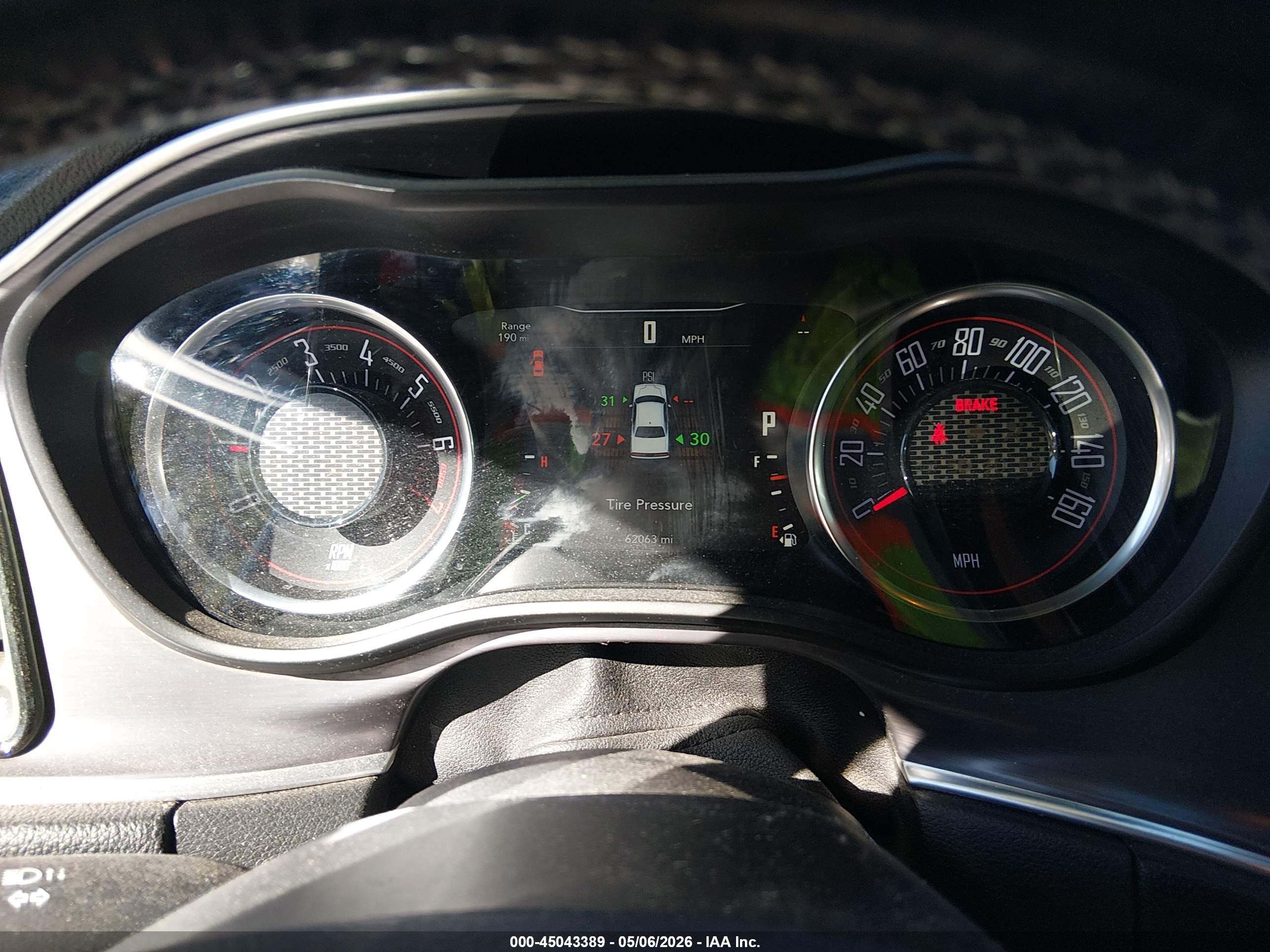 DODGE CHALLENGER image 7