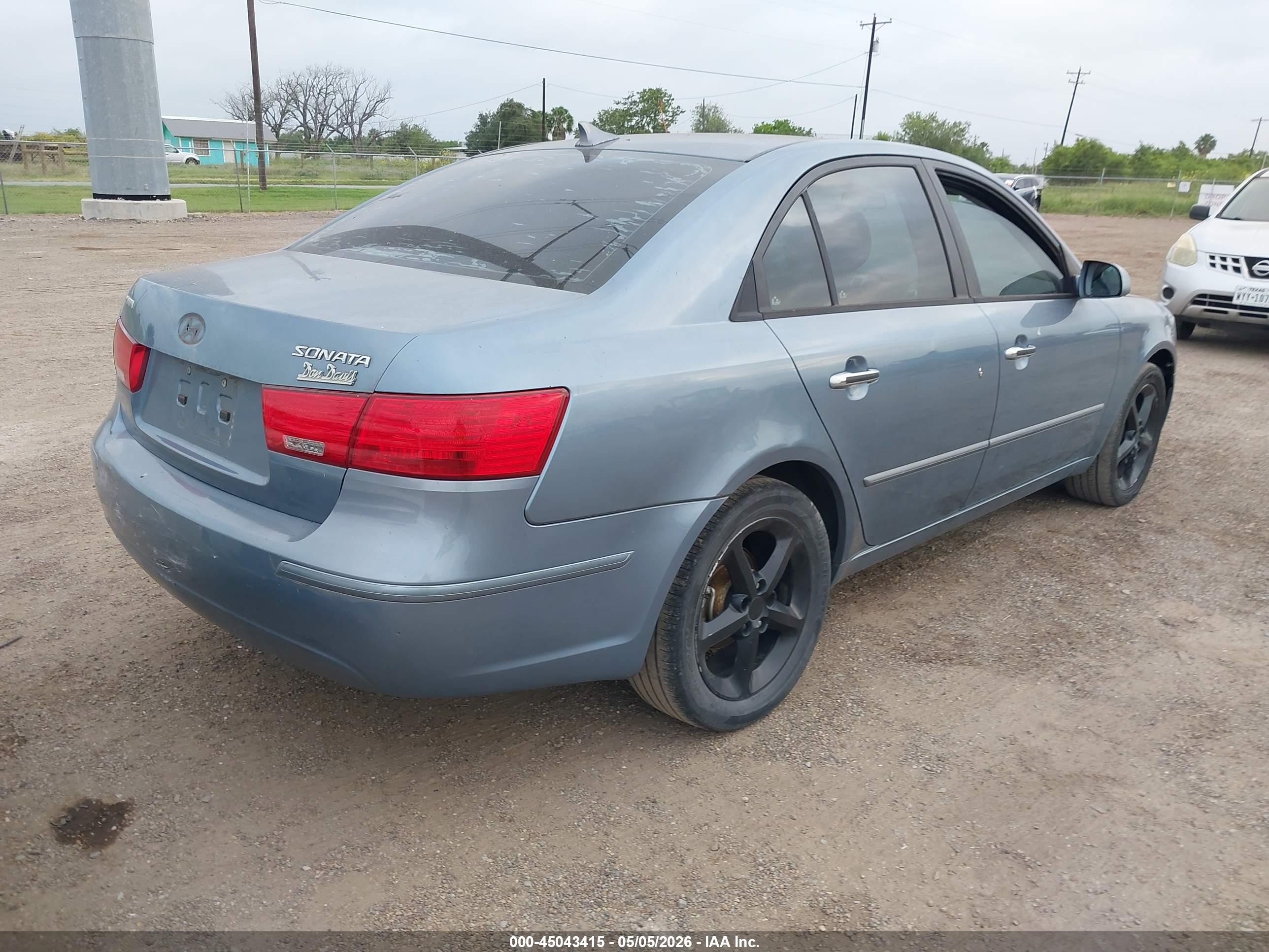 HYUNDAI SONATA image 4